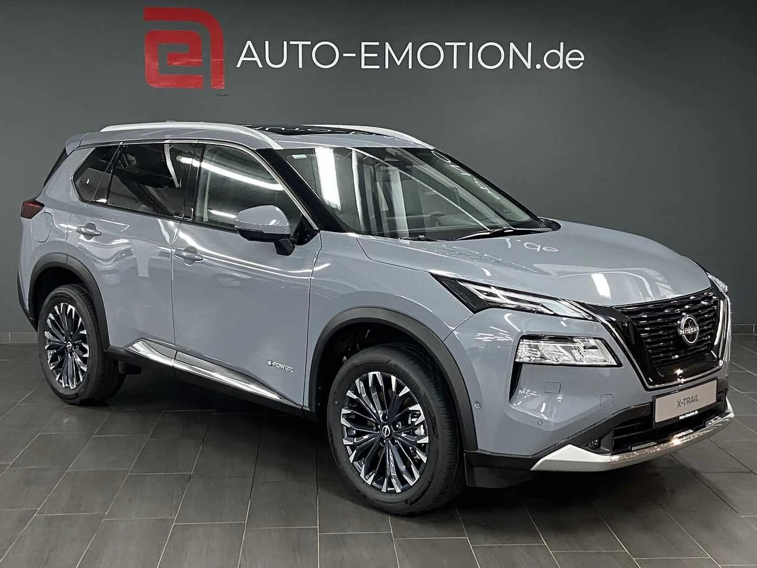 Nissan - X-Trail