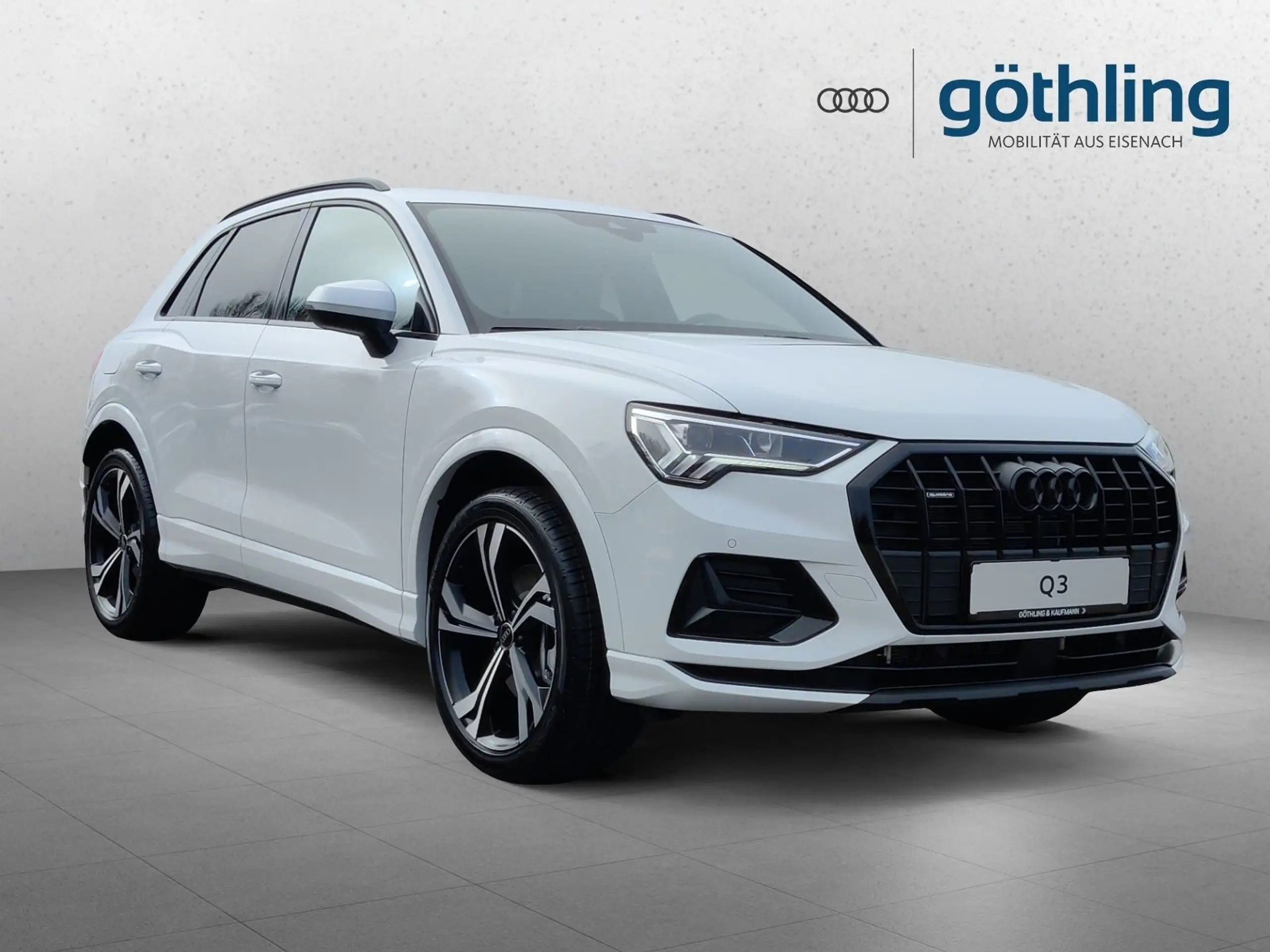 Audi - Q3