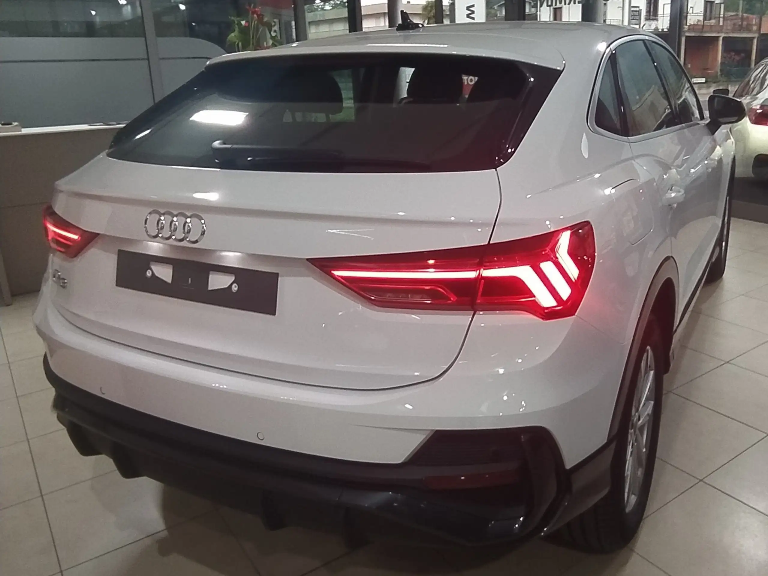 Audi - Q3