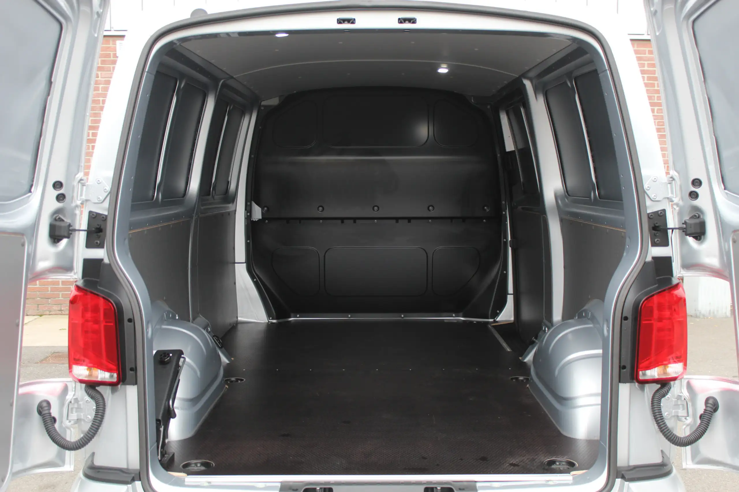 Volkswagen - T6.1 Transporter