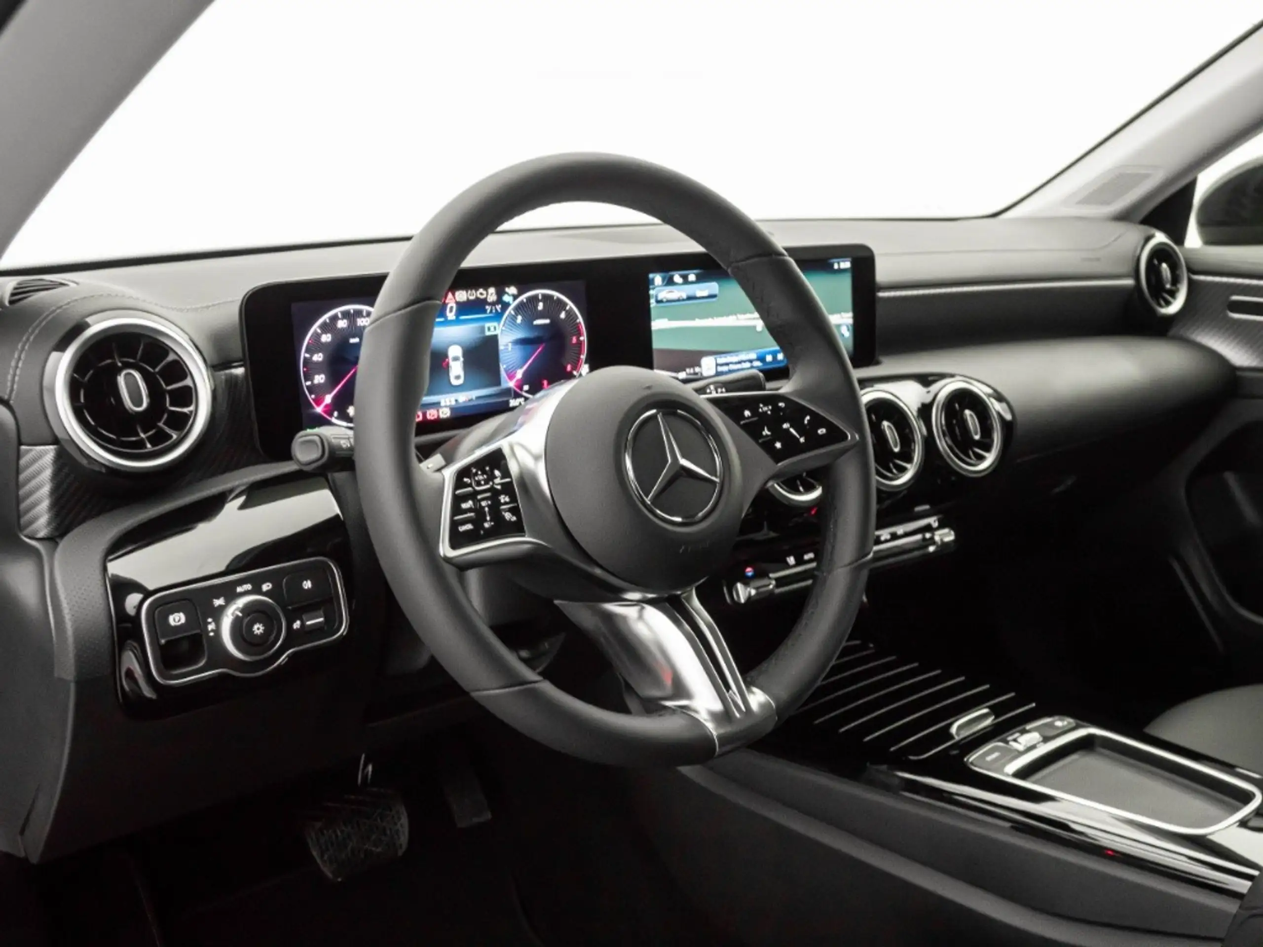 Mercedes-Benz - CLA 180