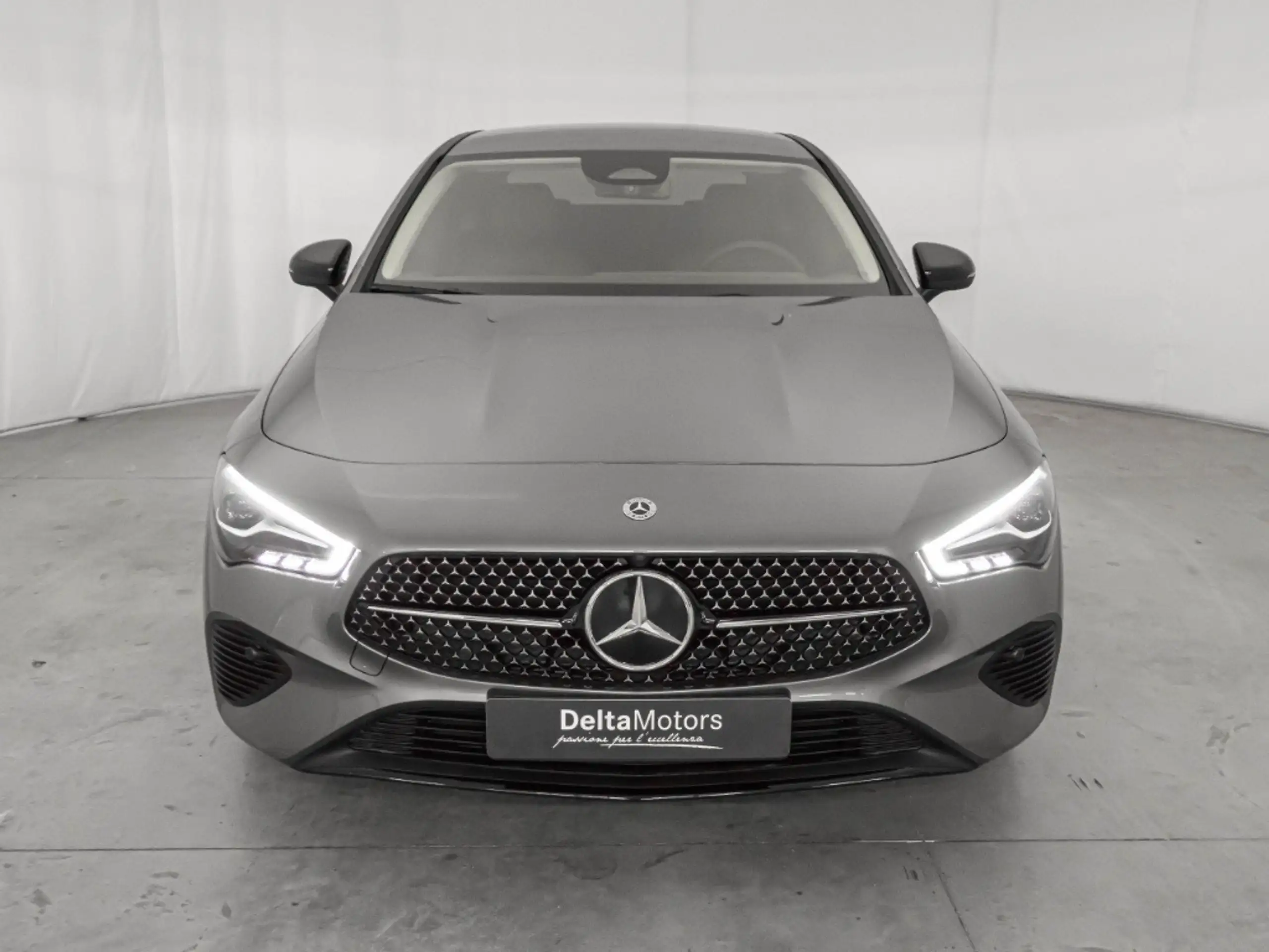 Mercedes-Benz - CLA 180