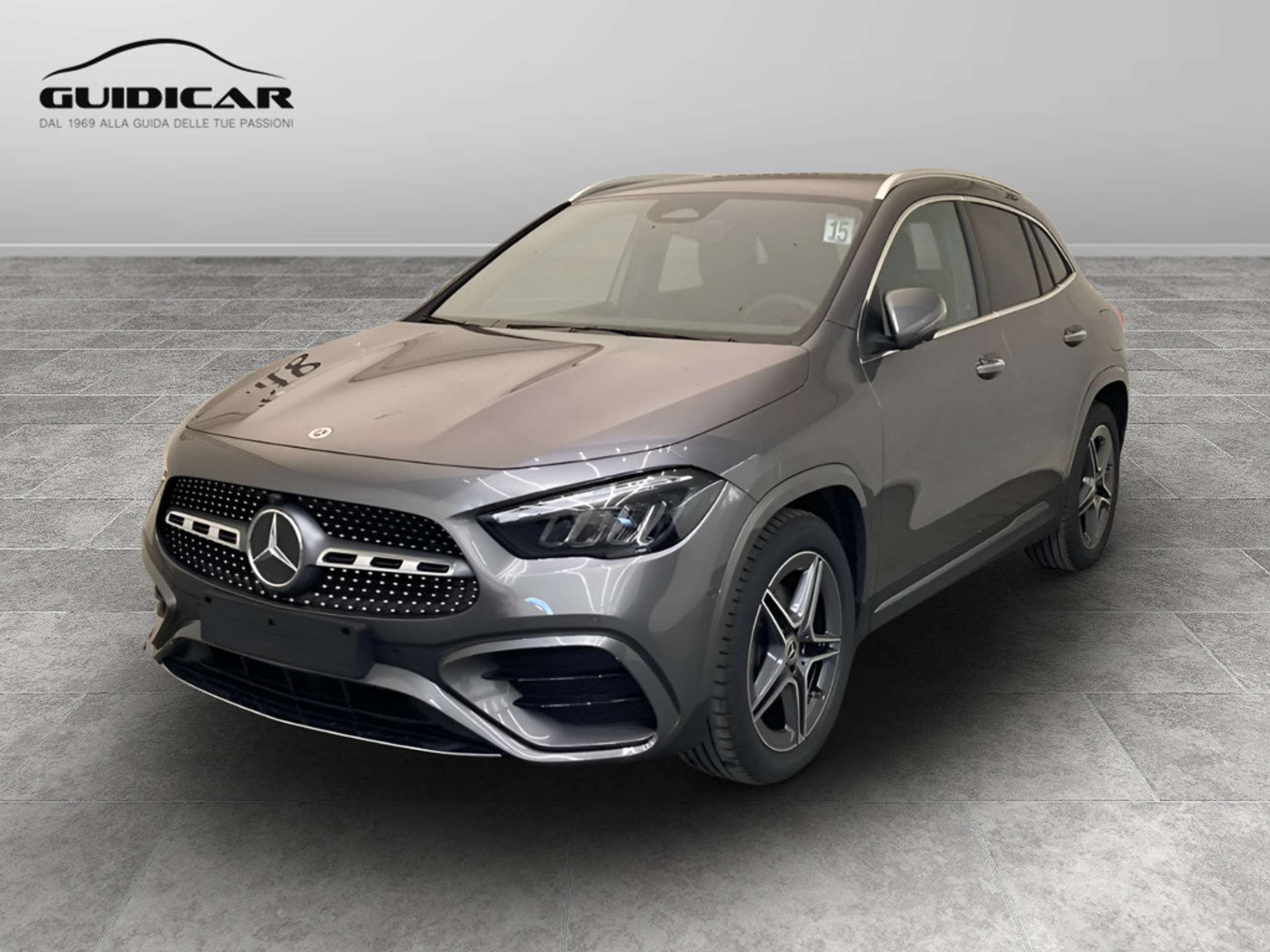 Mercedes-Benz - GLA 180