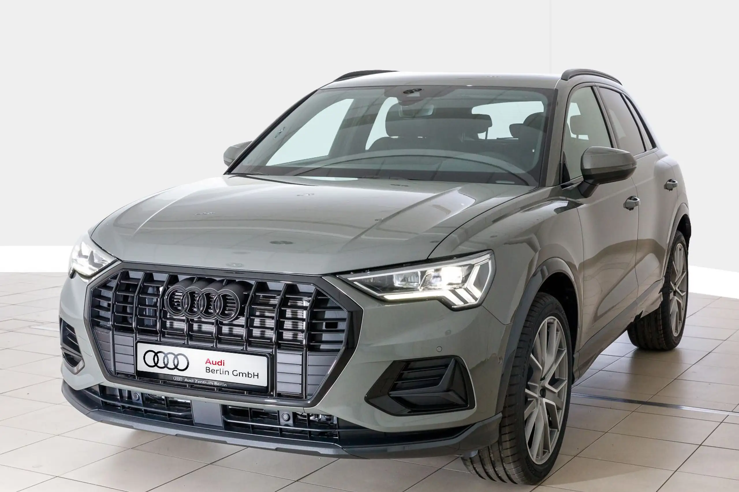 Audi - Q3