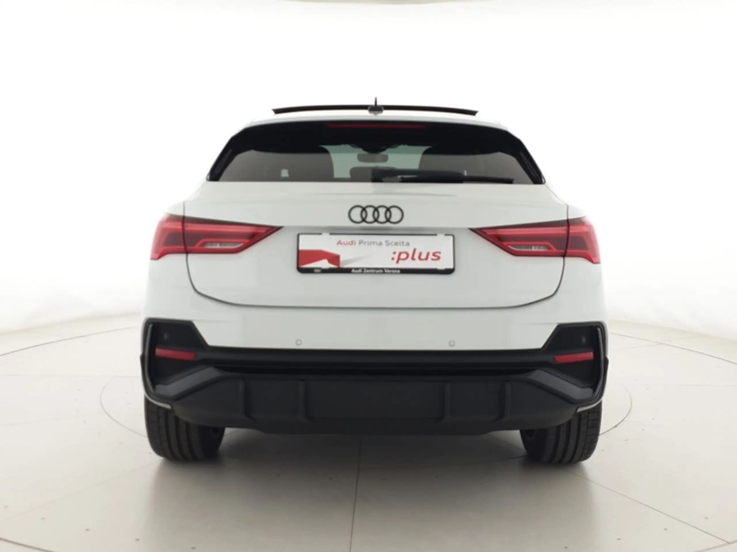 Audi - Q3