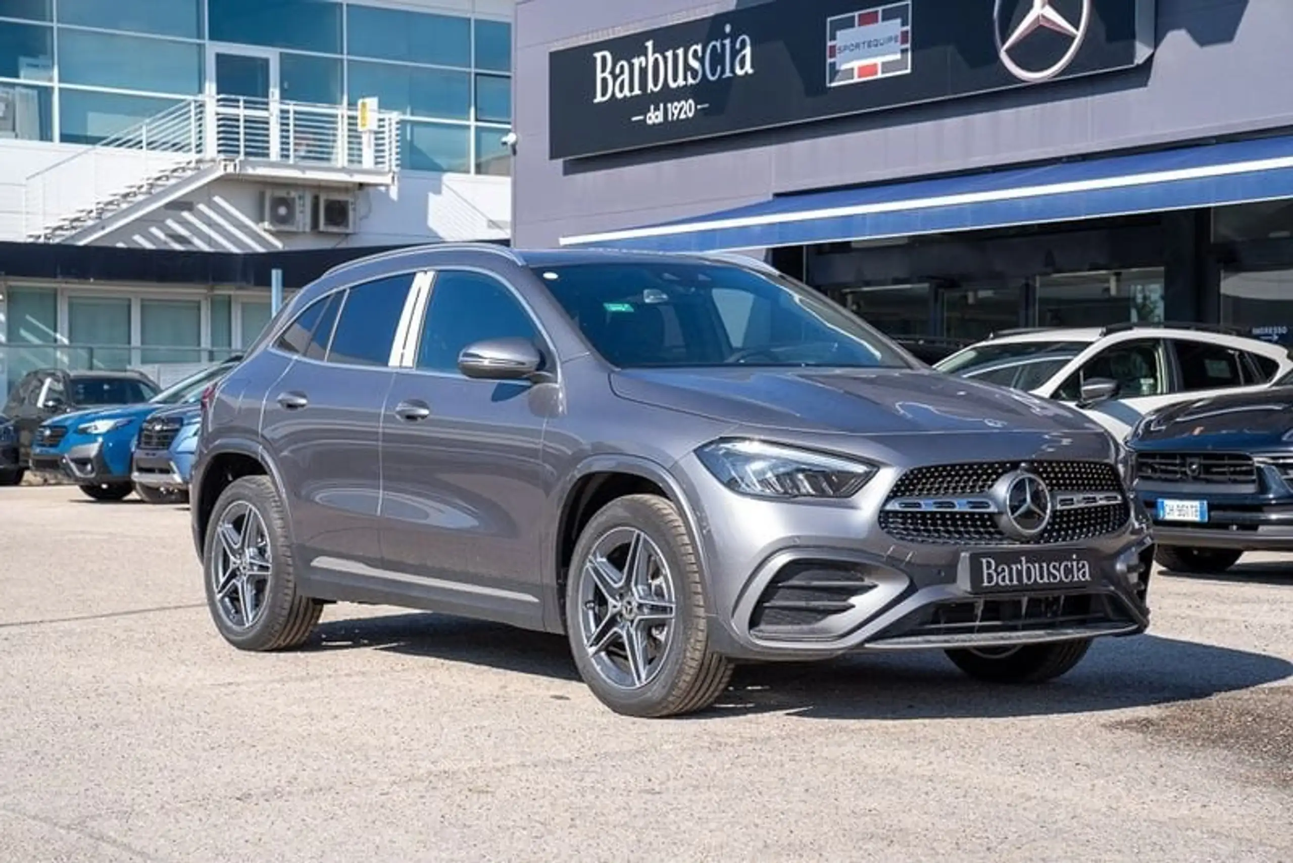 Mercedes-Benz - GLA 250