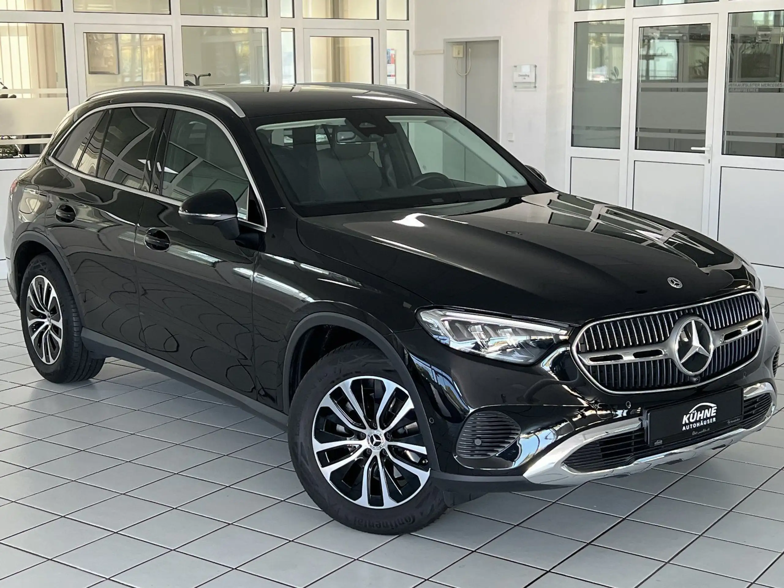 Mercedes-Benz - GLC 220