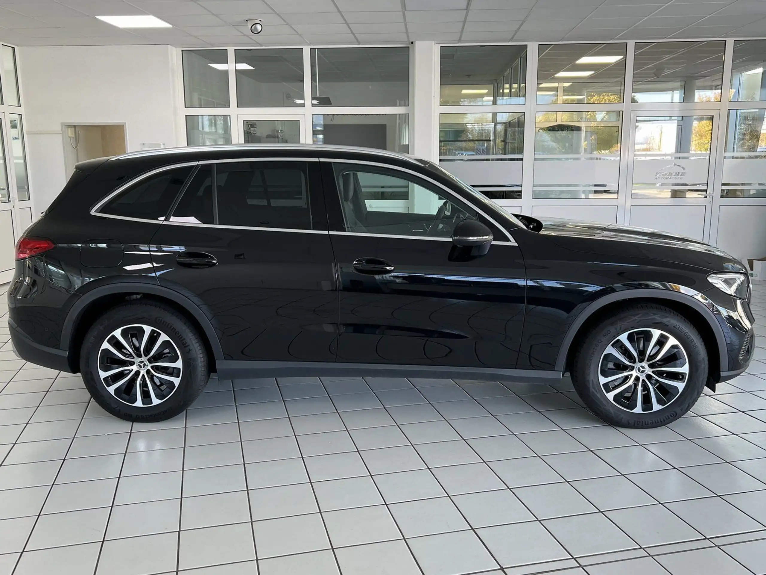 Mercedes-Benz - GLC 220