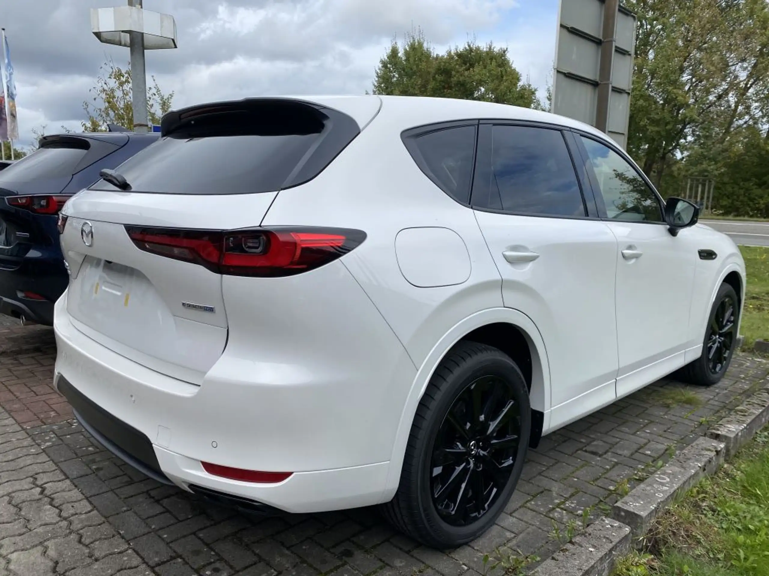 Mazda - CX-60