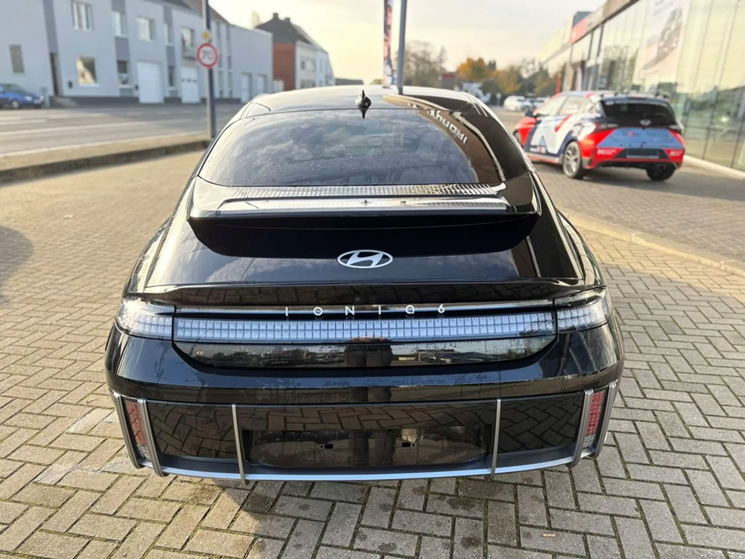 Hyundai - IONIQ 6