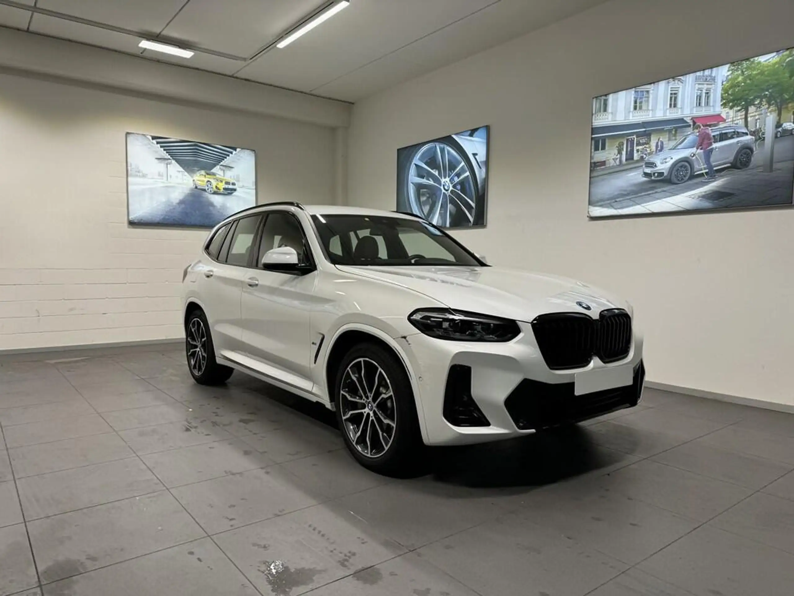 BMW - X3