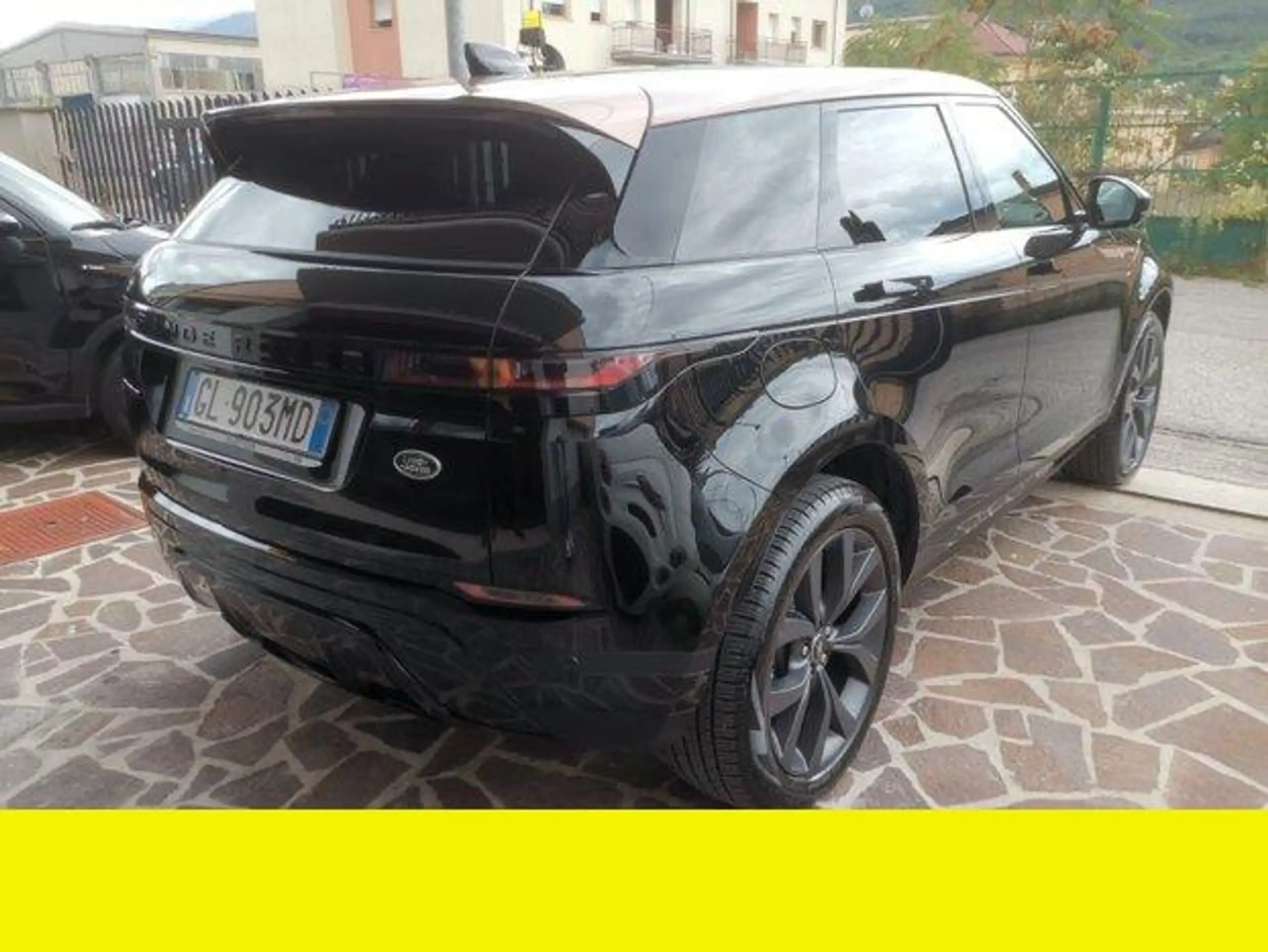 Land Rover - Range Rover