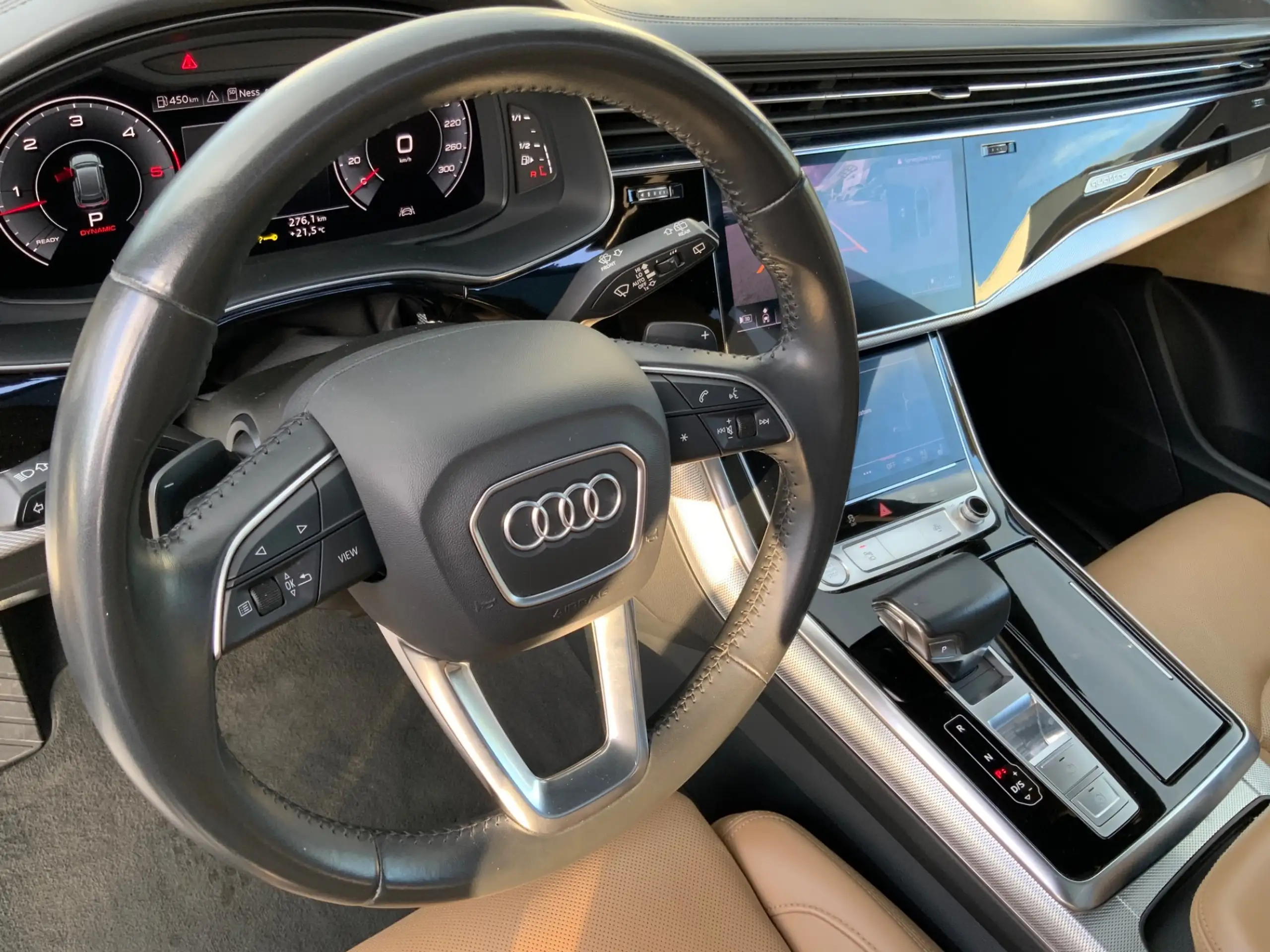 Audi - Q8