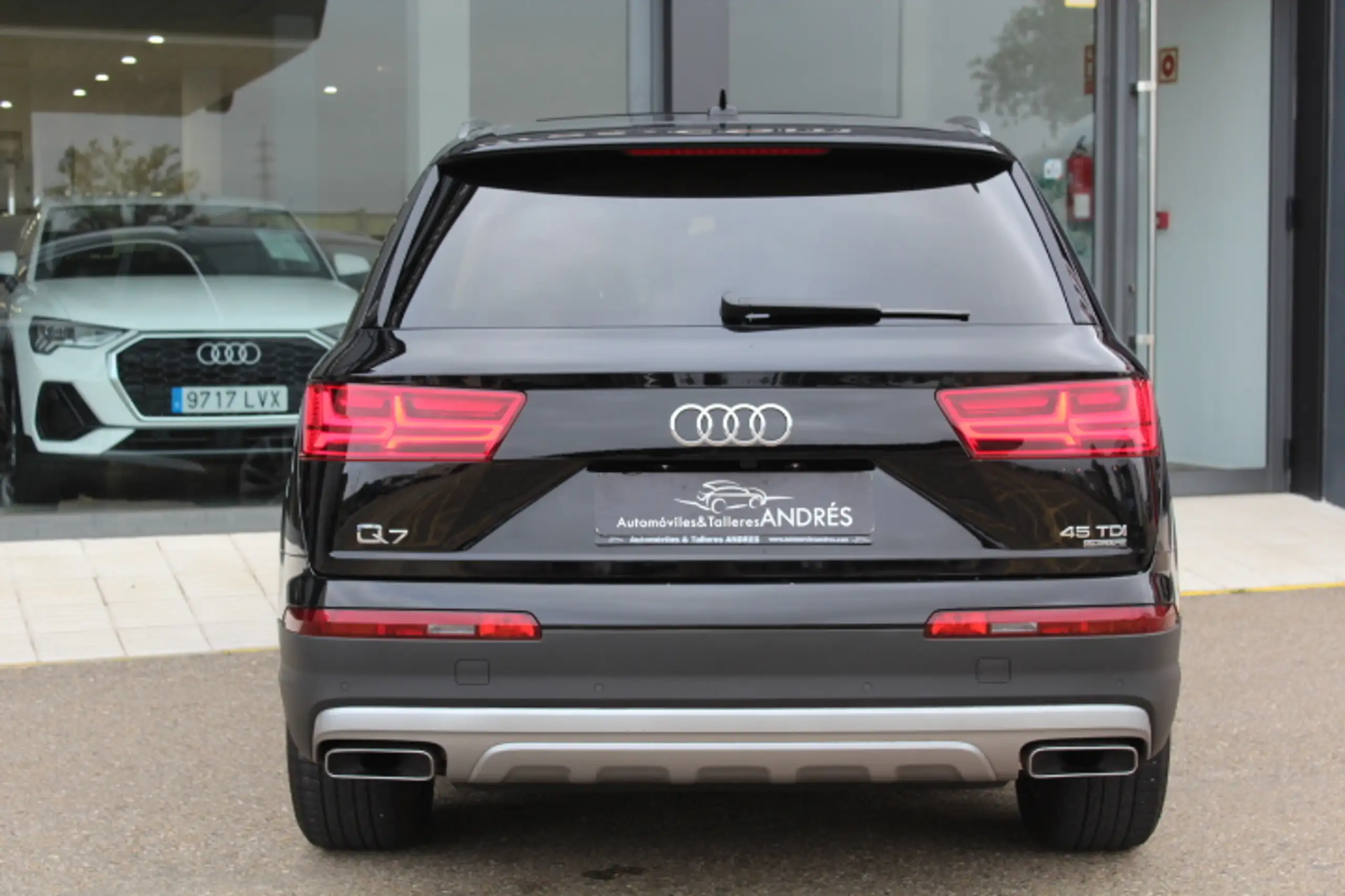 Audi - Q7