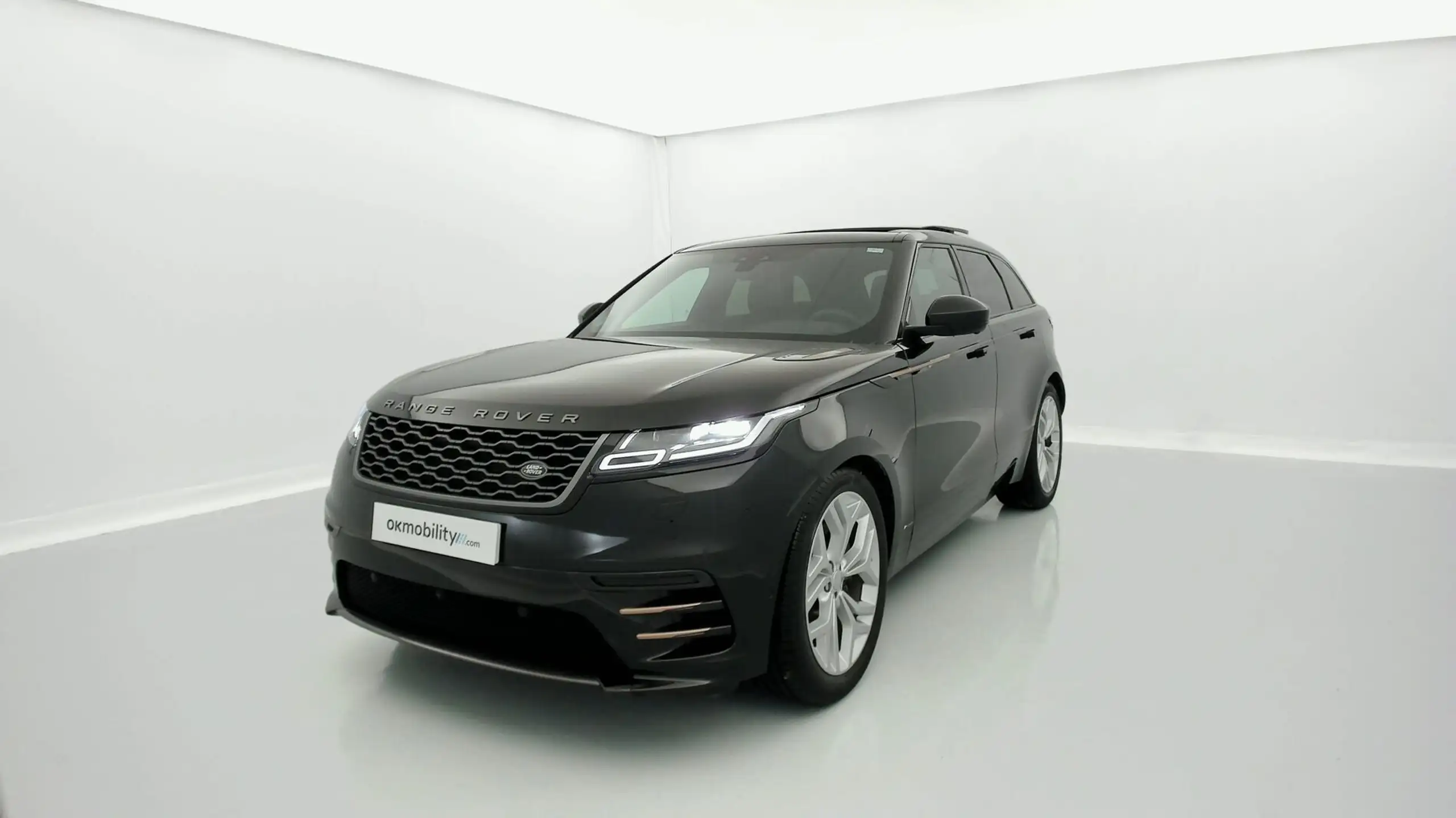 Land Rover - Range Rover Velar