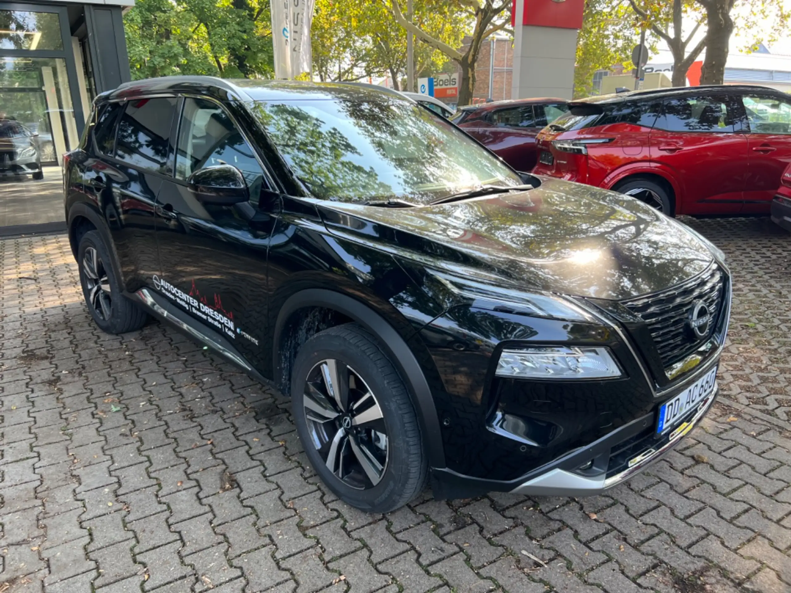 Nissan - X-Trail