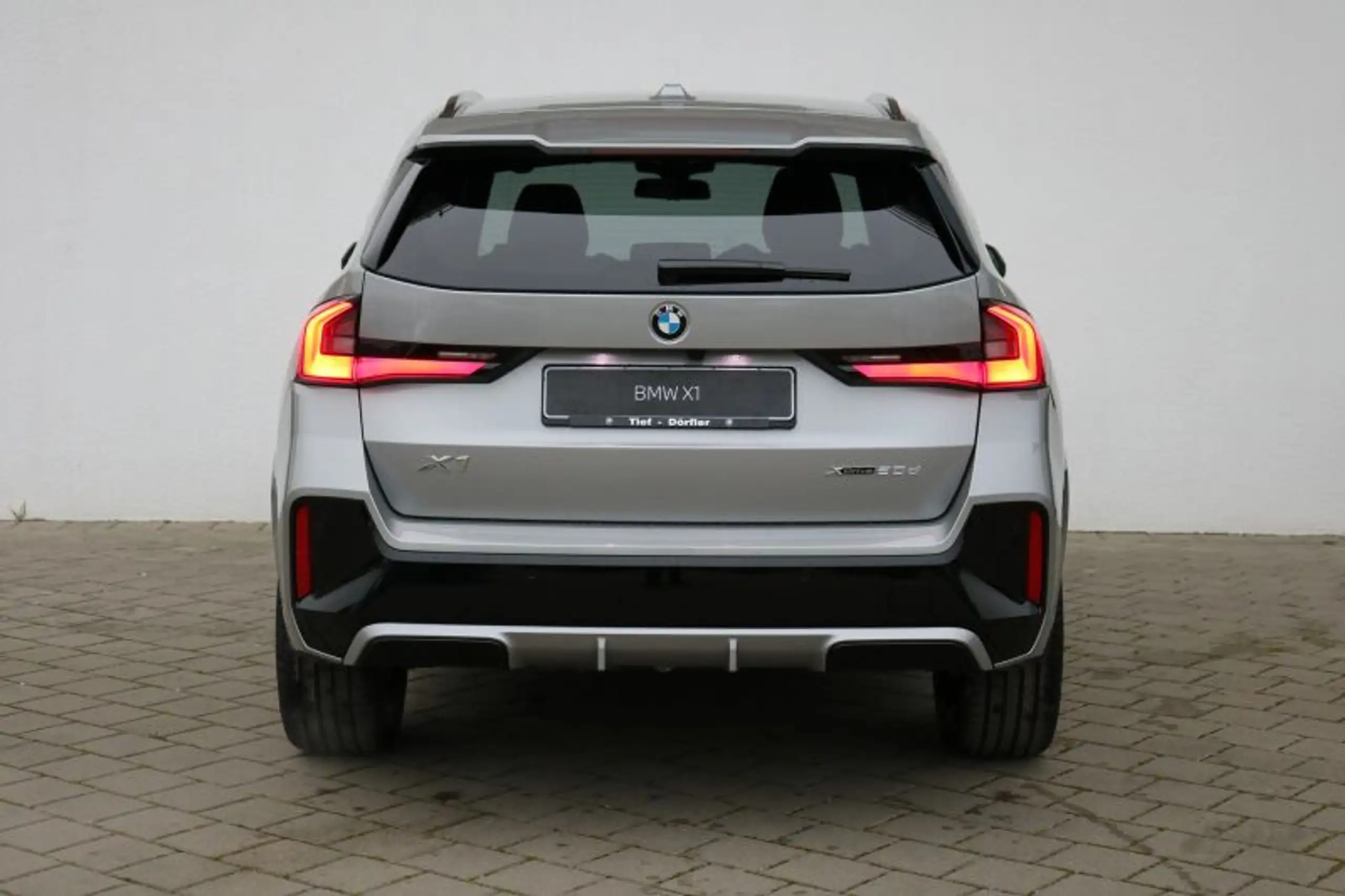 BMW - X1