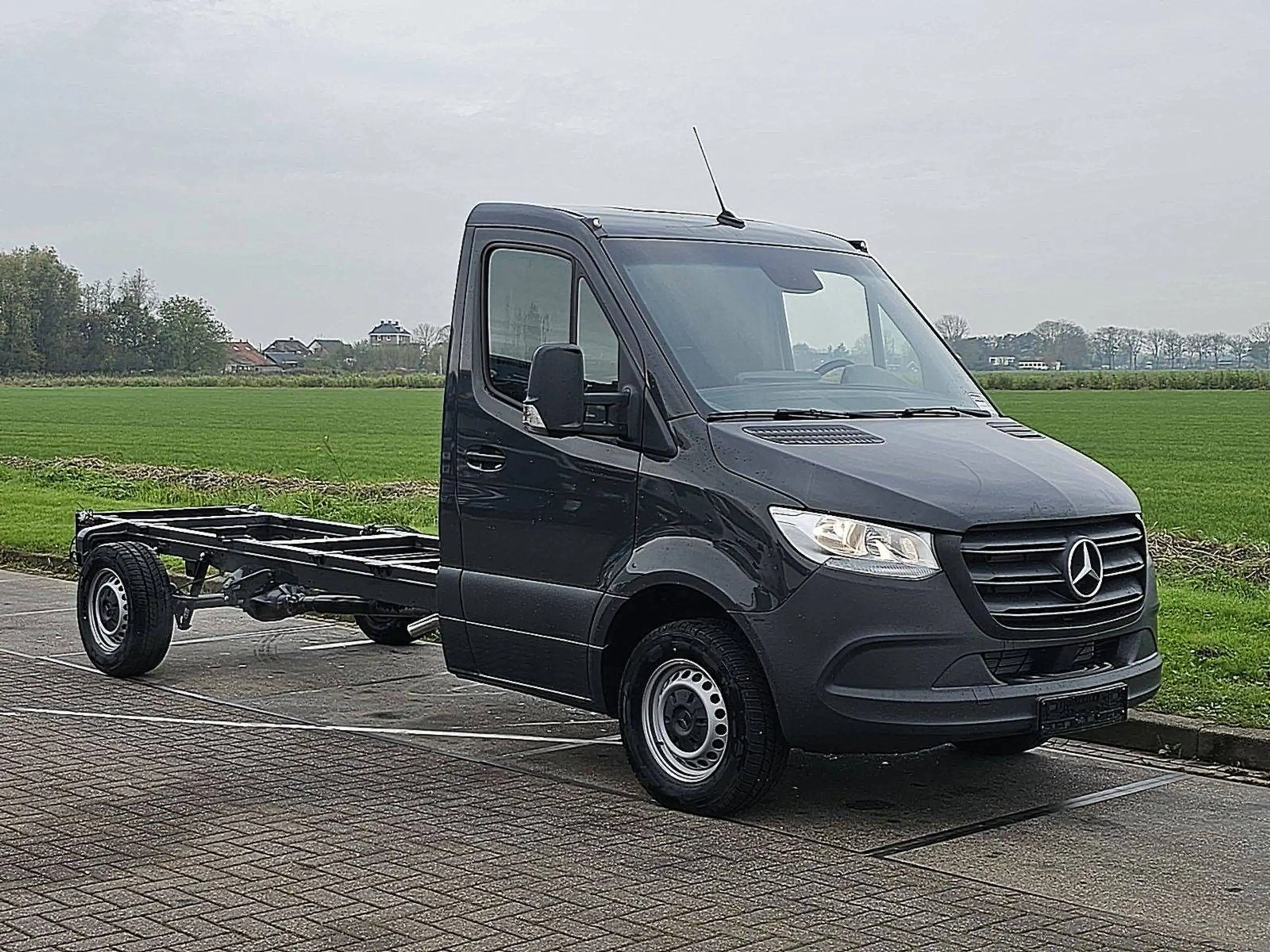 Mercedes-Benz - Sprinter