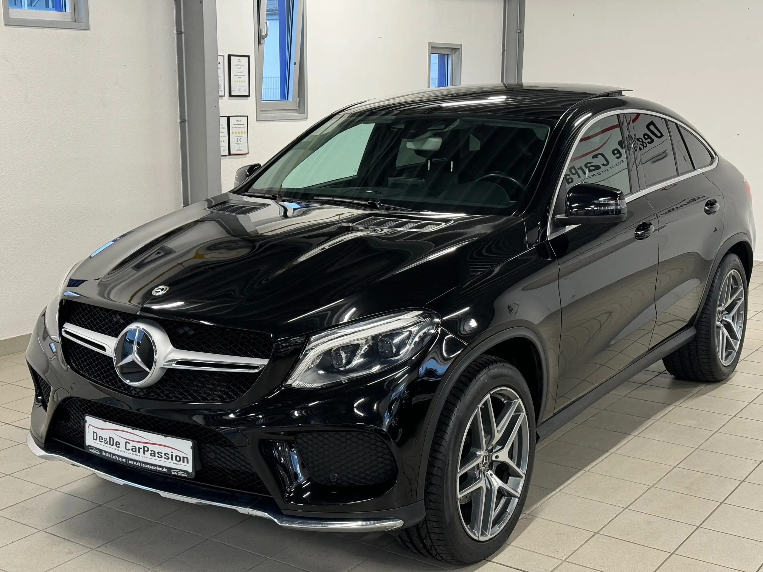 Mercedes-Benz - GLE 350