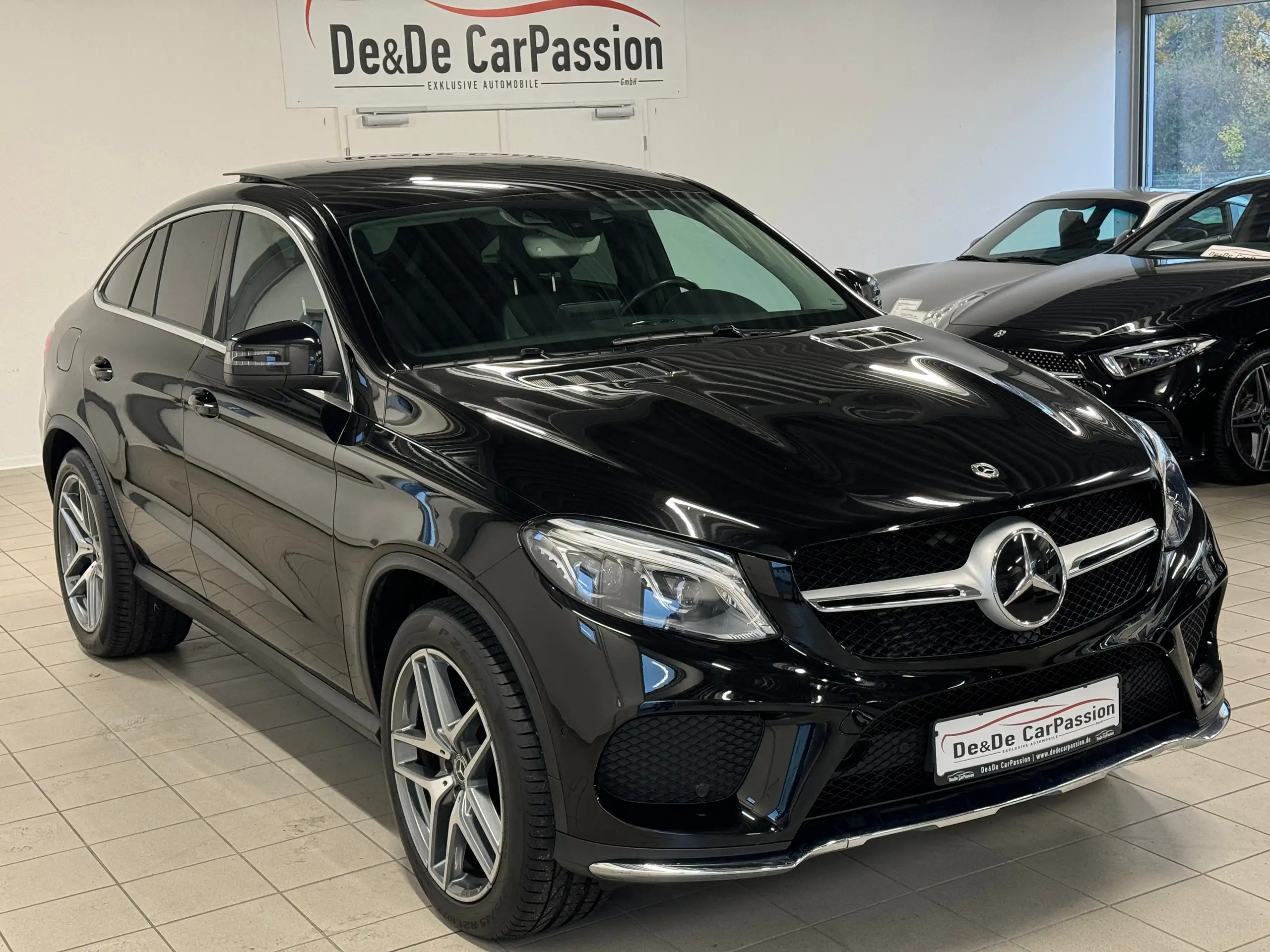 Mercedes-Benz - GLE 350