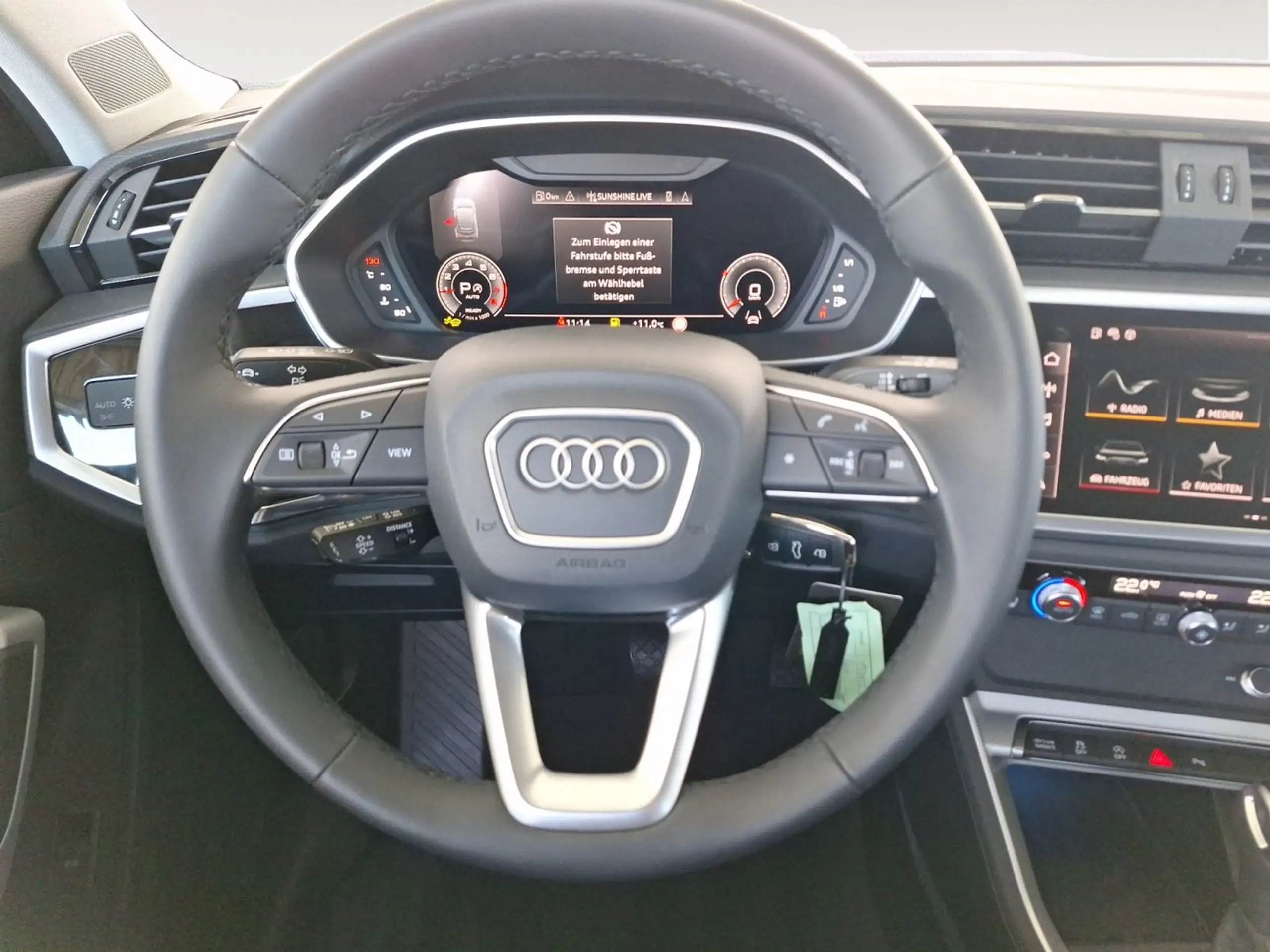 Audi - Q3