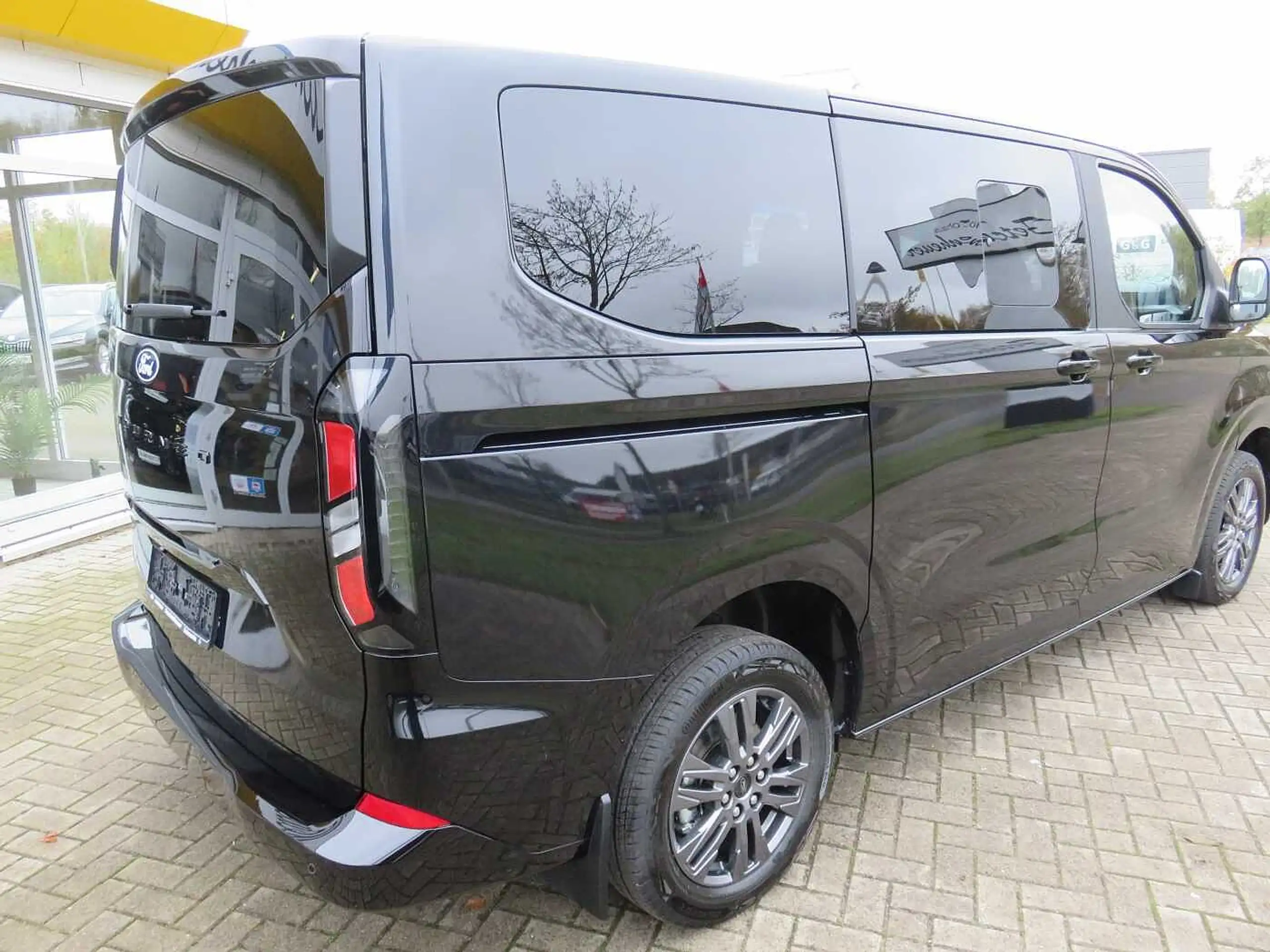 Ford - Tourneo Custom