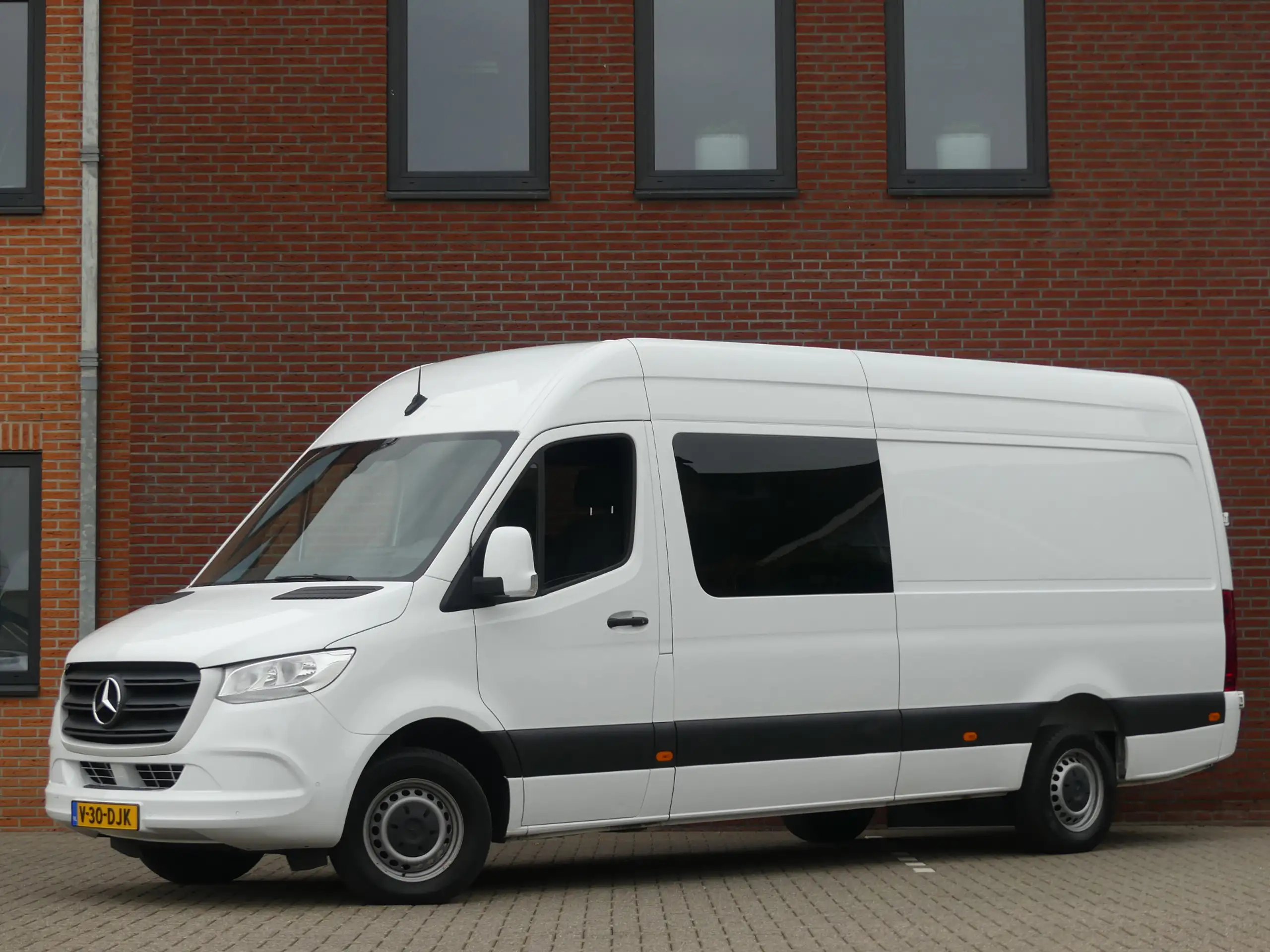 Mercedes-Benz - Sprinter