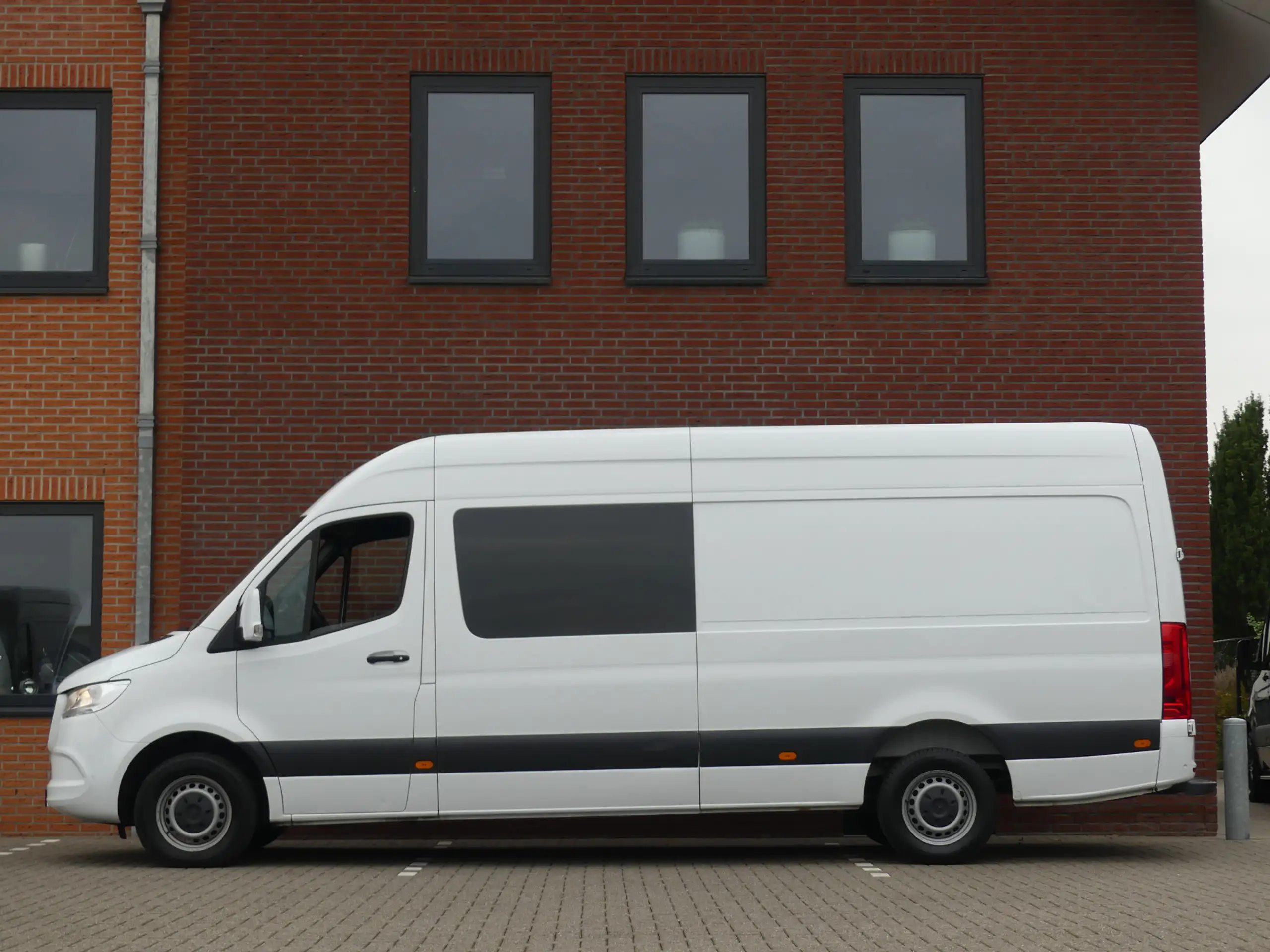 Mercedes-Benz - Sprinter