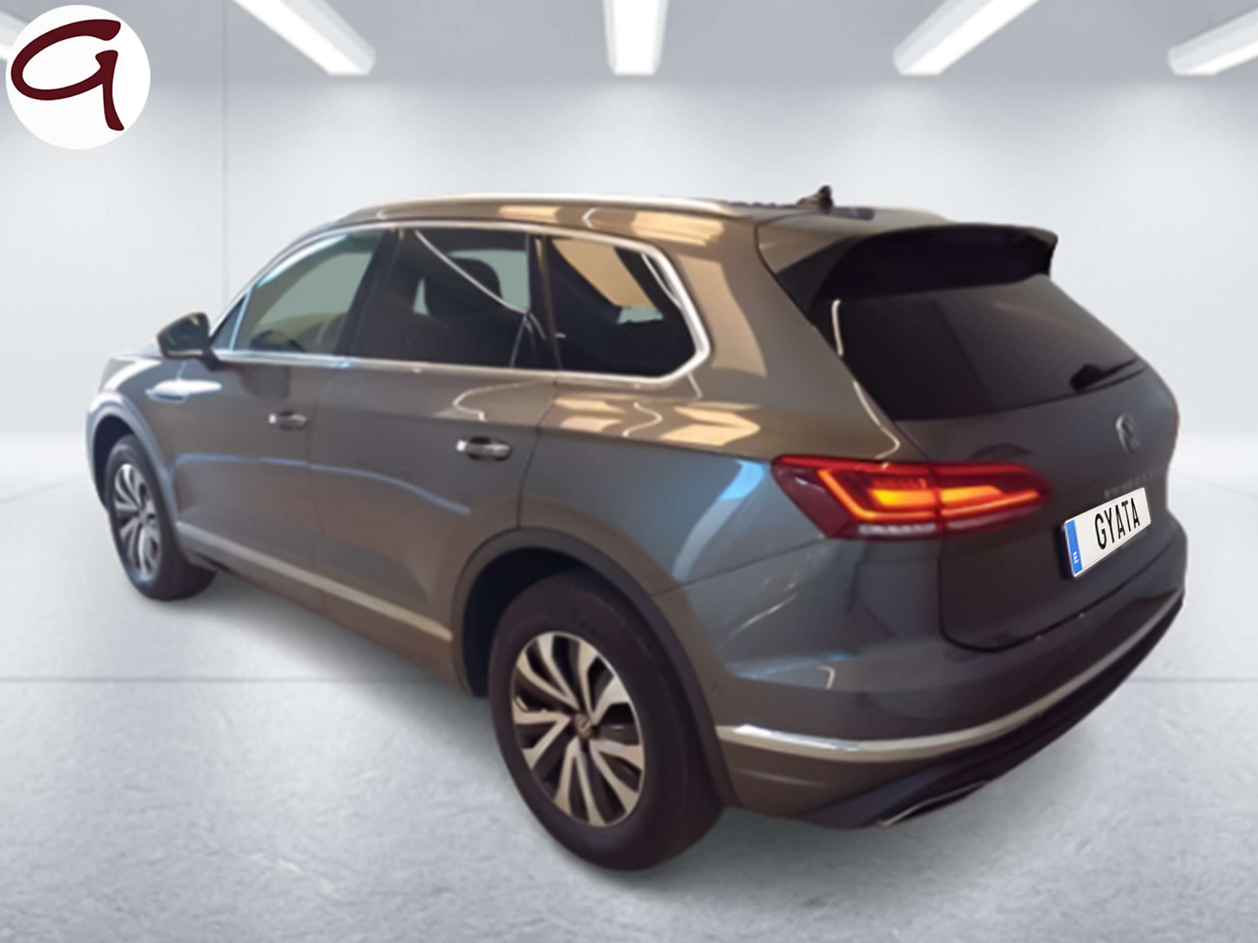 Volkswagen - Touareg