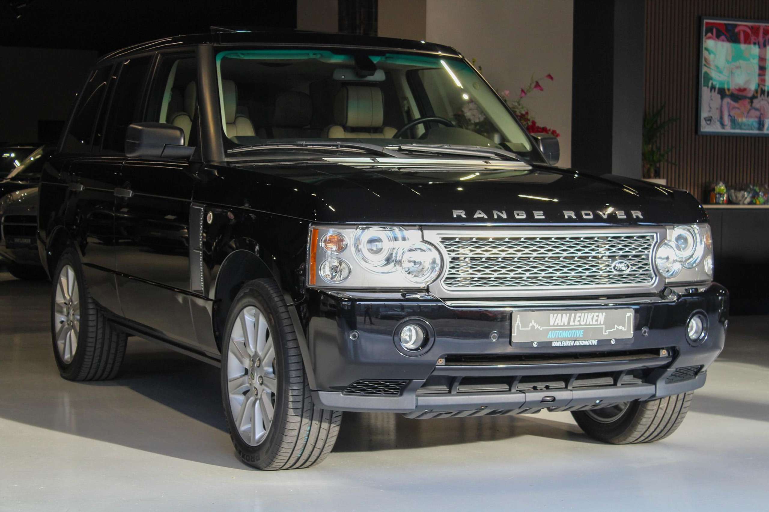 Land Rover - Range Rover