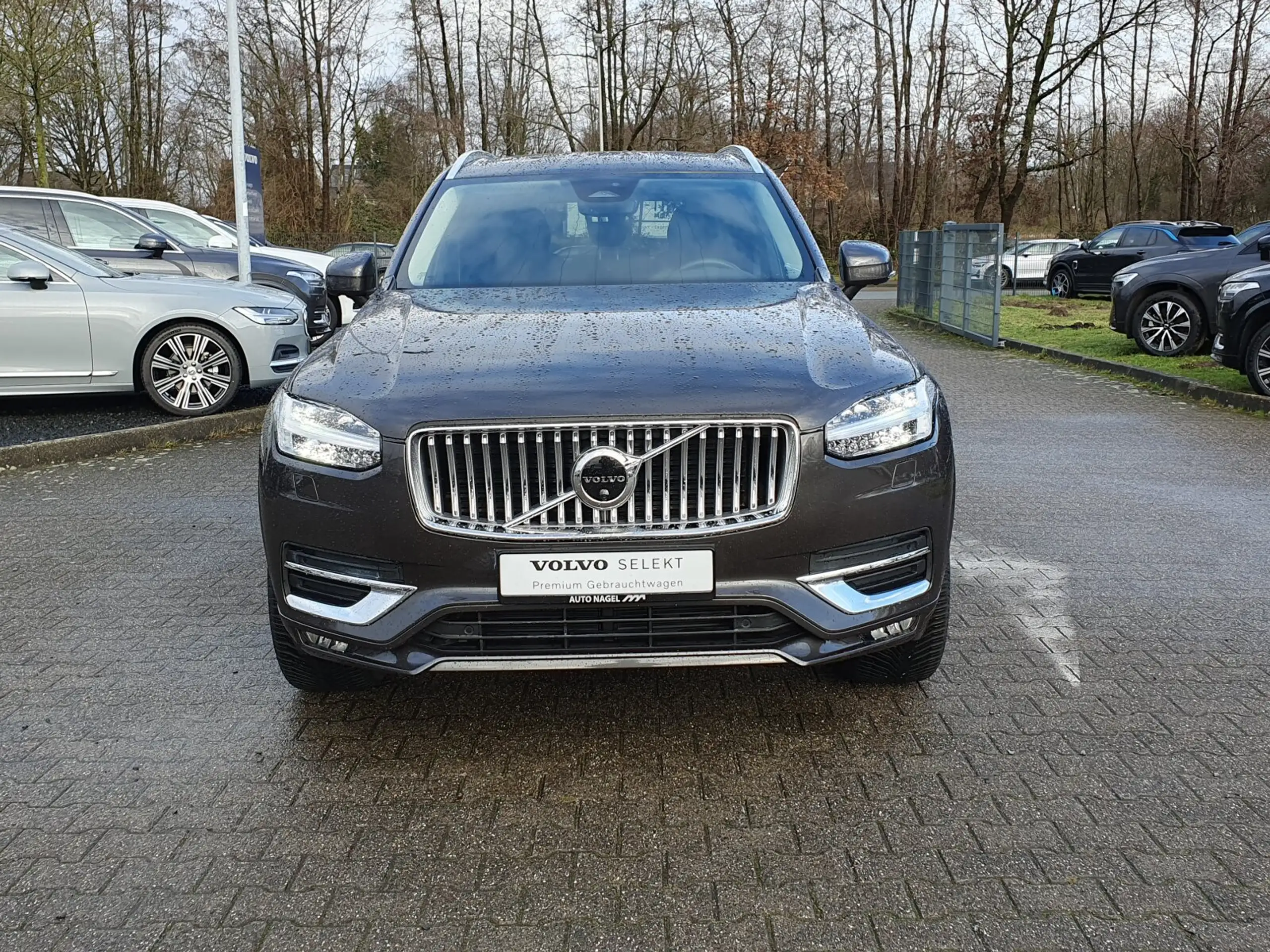 Volvo - XC90