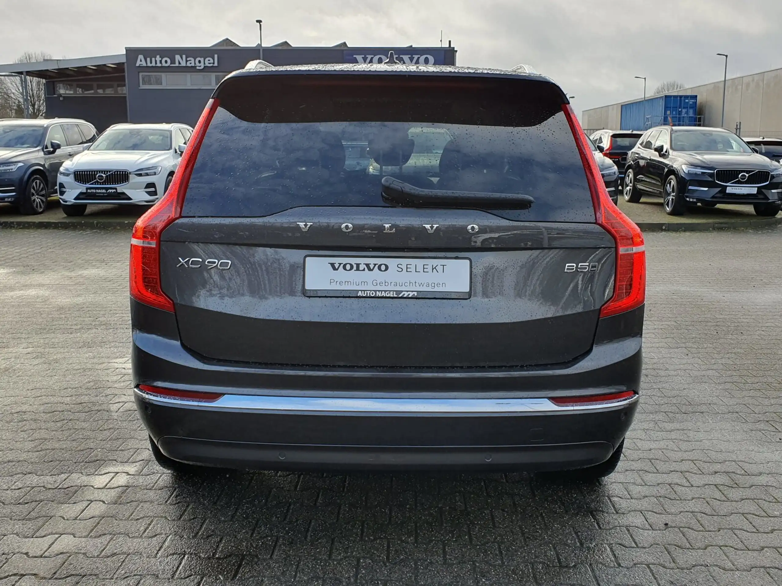 Volvo - XC90