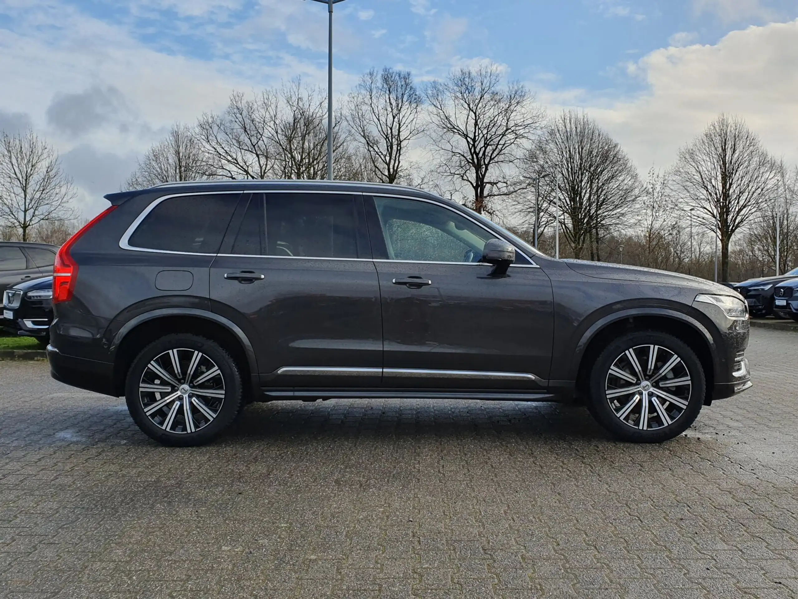 Volvo - XC90