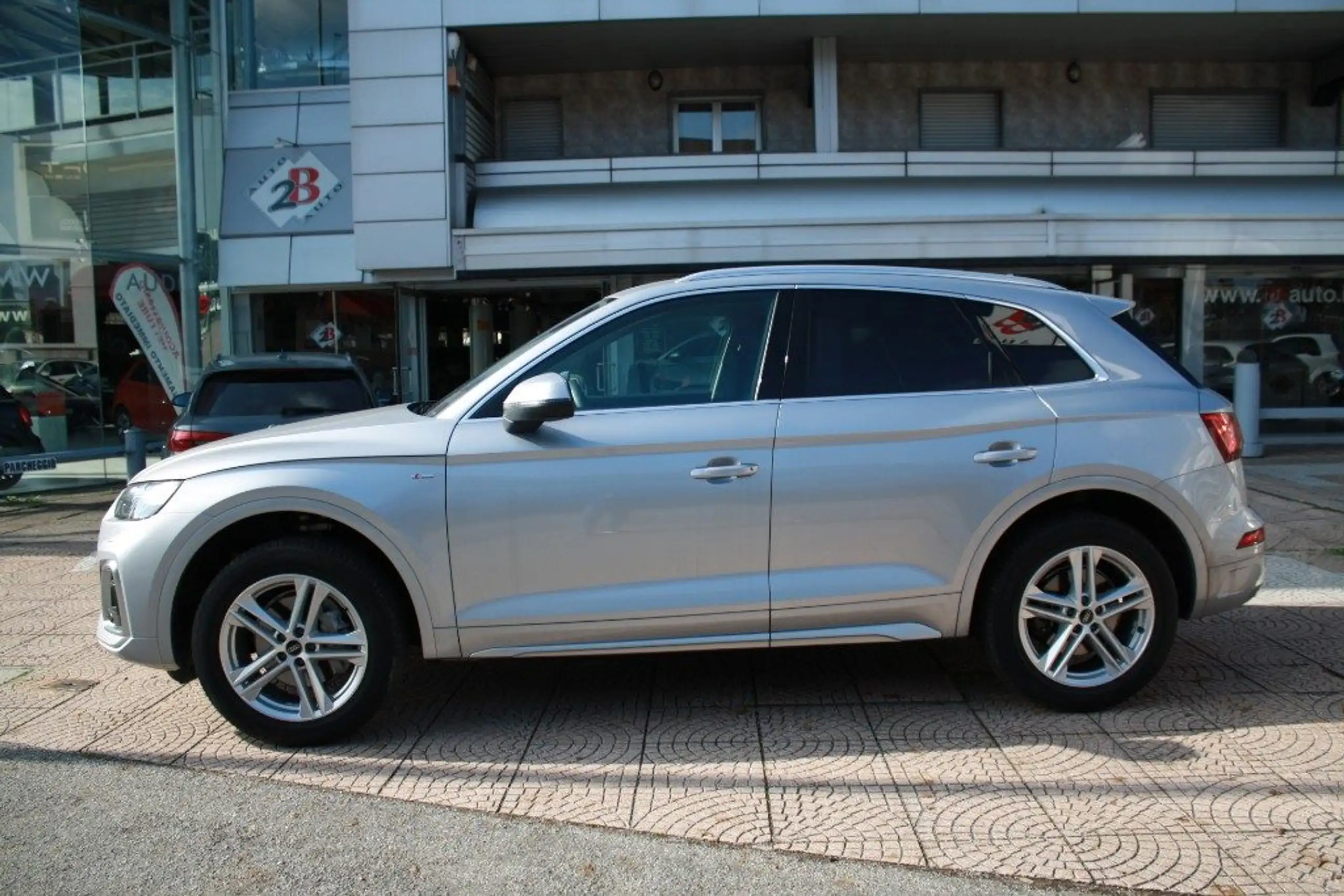 Audi - Q5