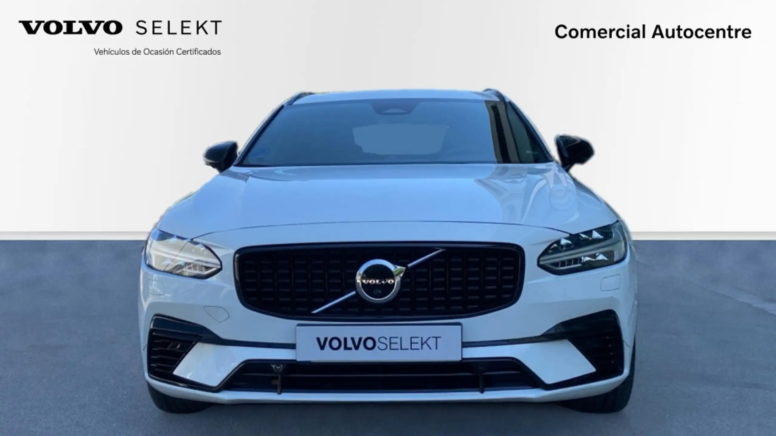 Volvo - V90