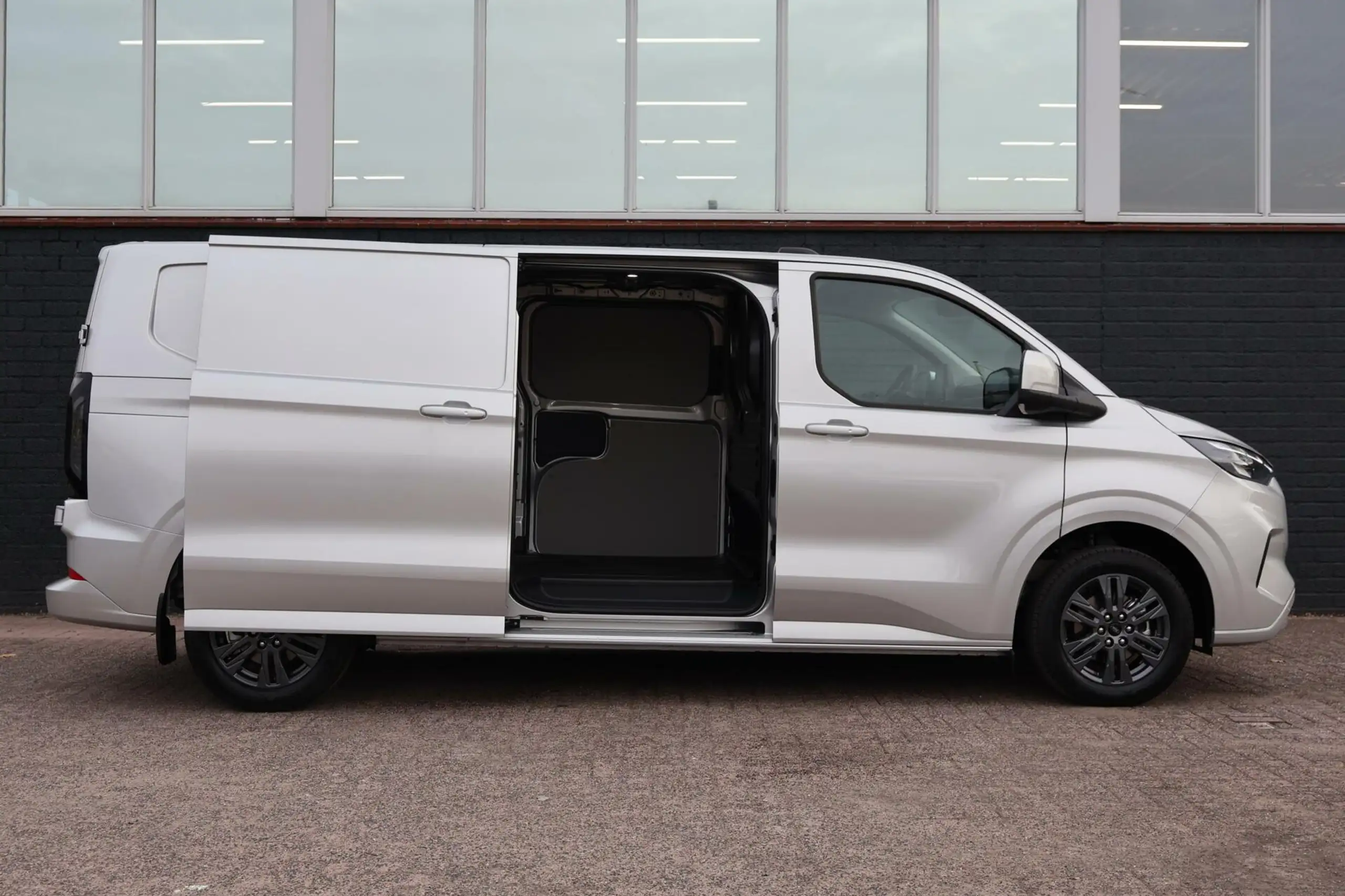 Ford - Transit Custom