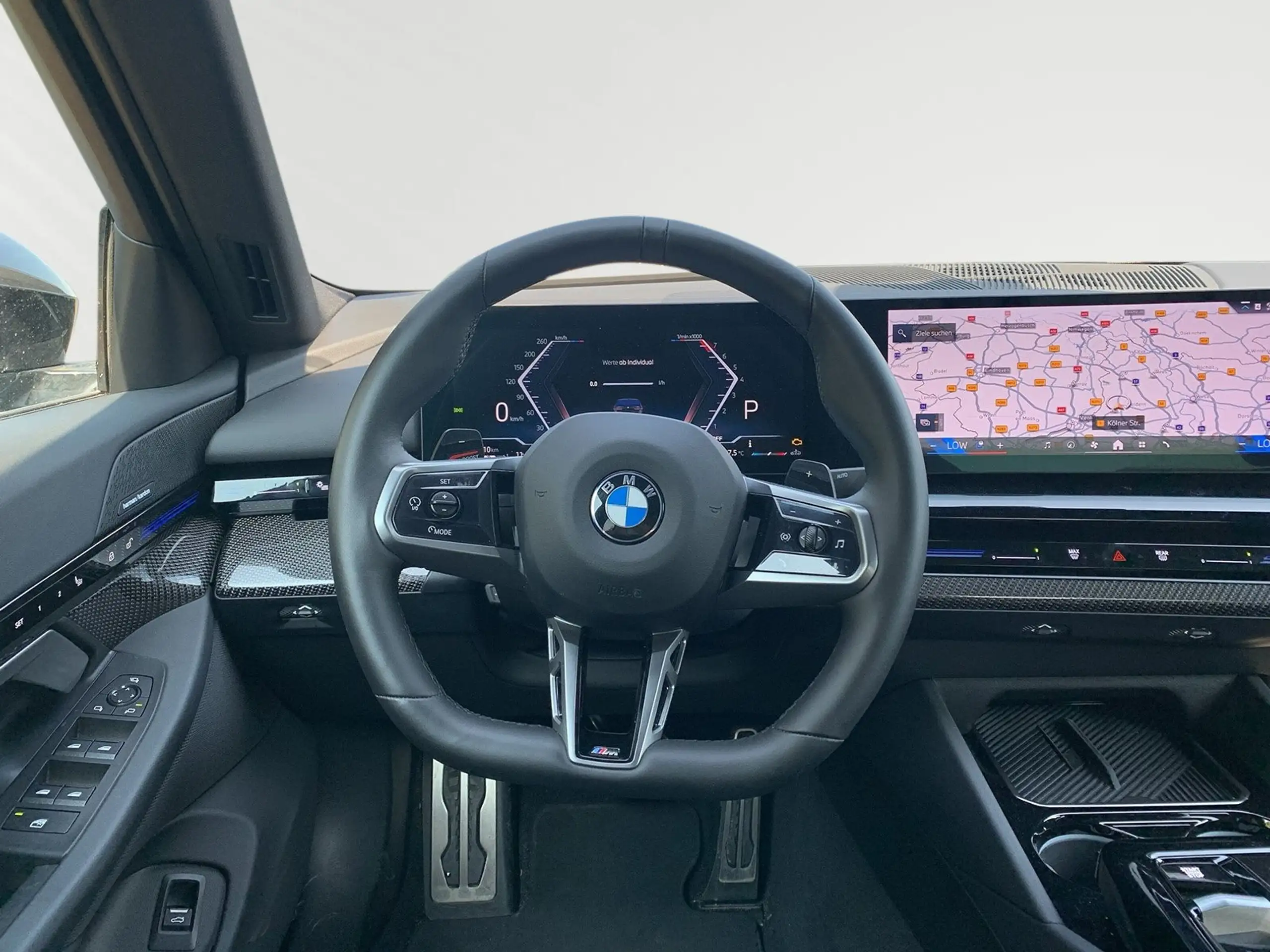 BMW - 520