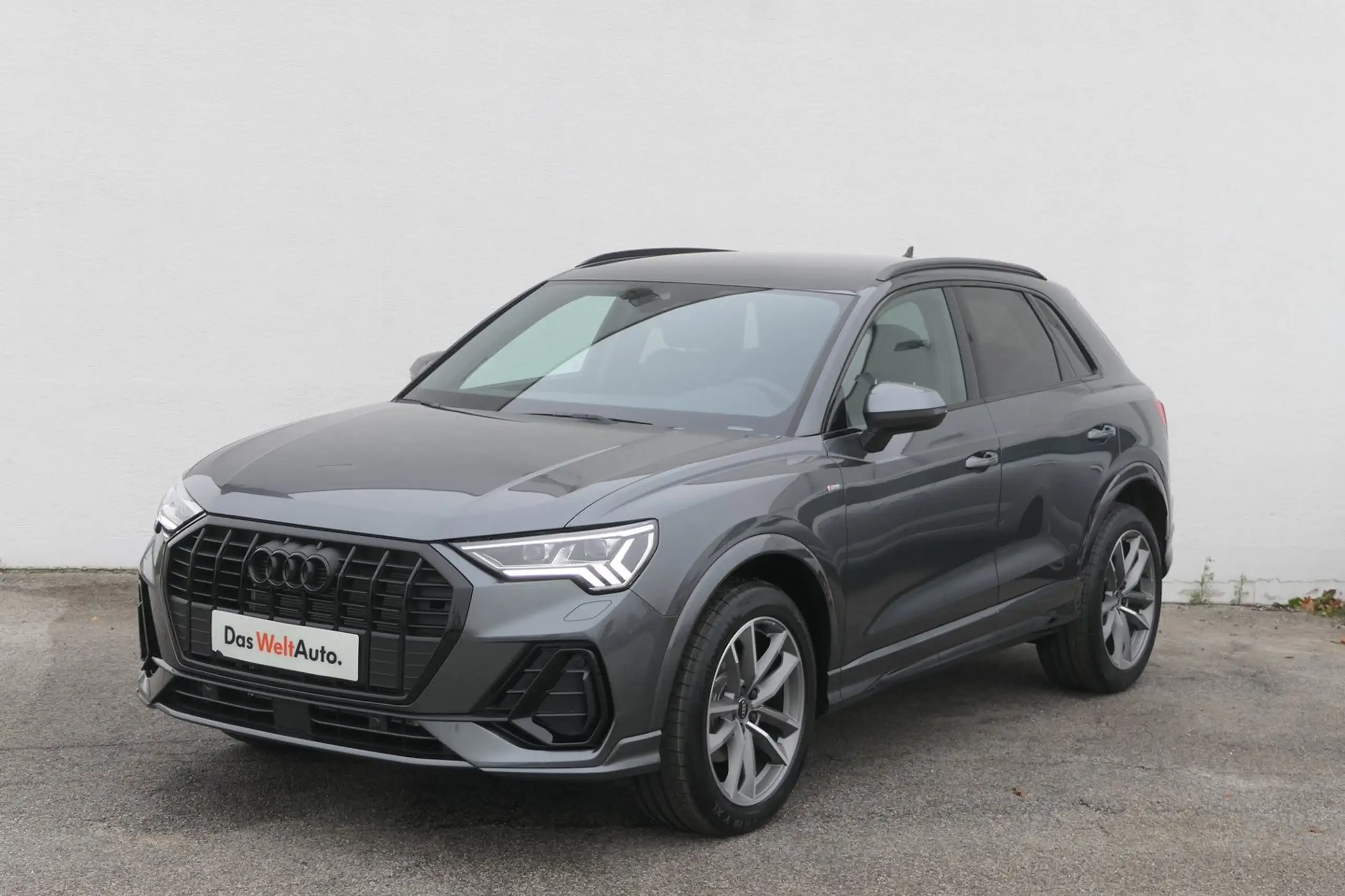 Audi - Q3