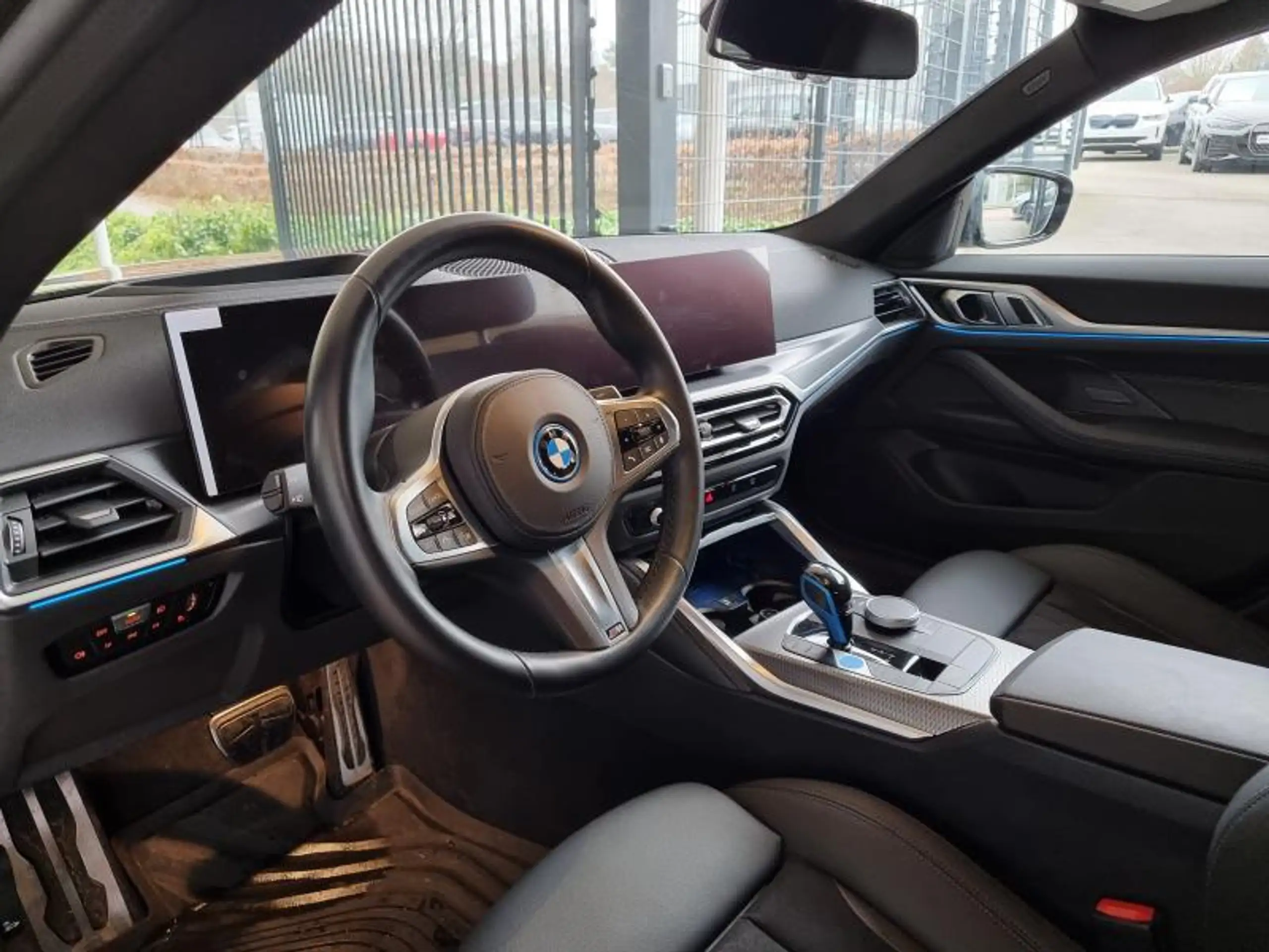 BMW - i4