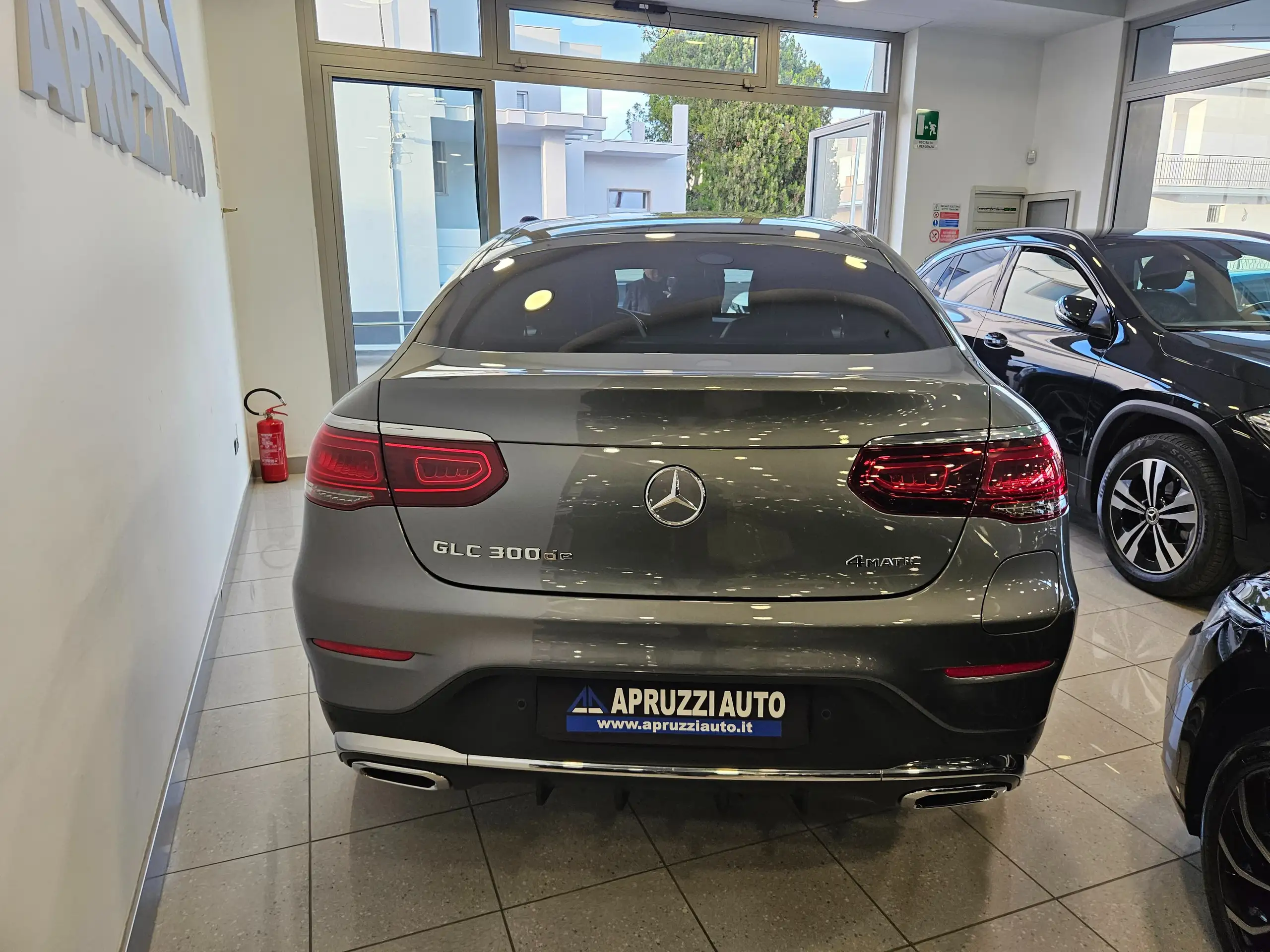 Mercedes-Benz - GLC 300