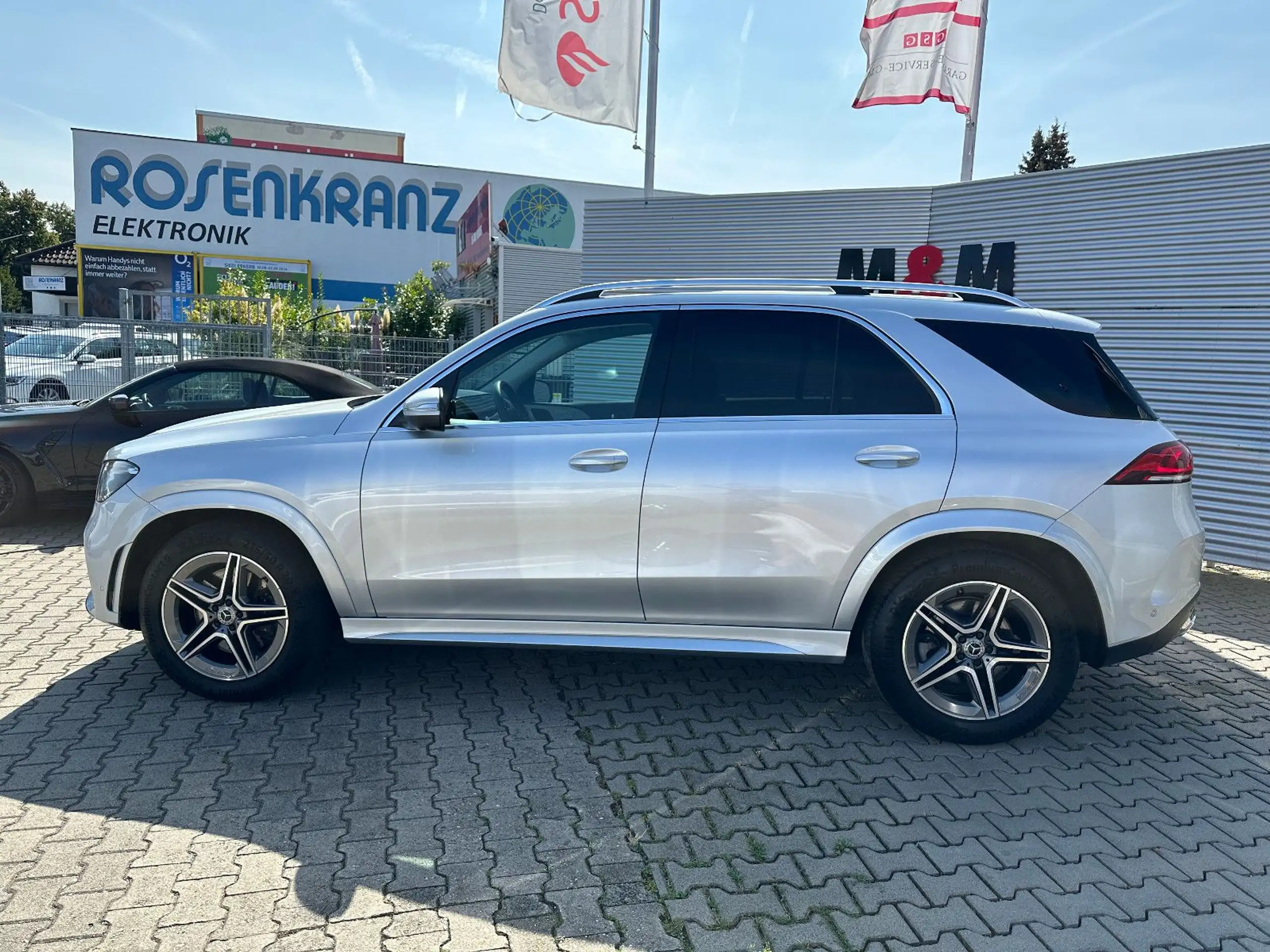 Mercedes-Benz - GLE 300