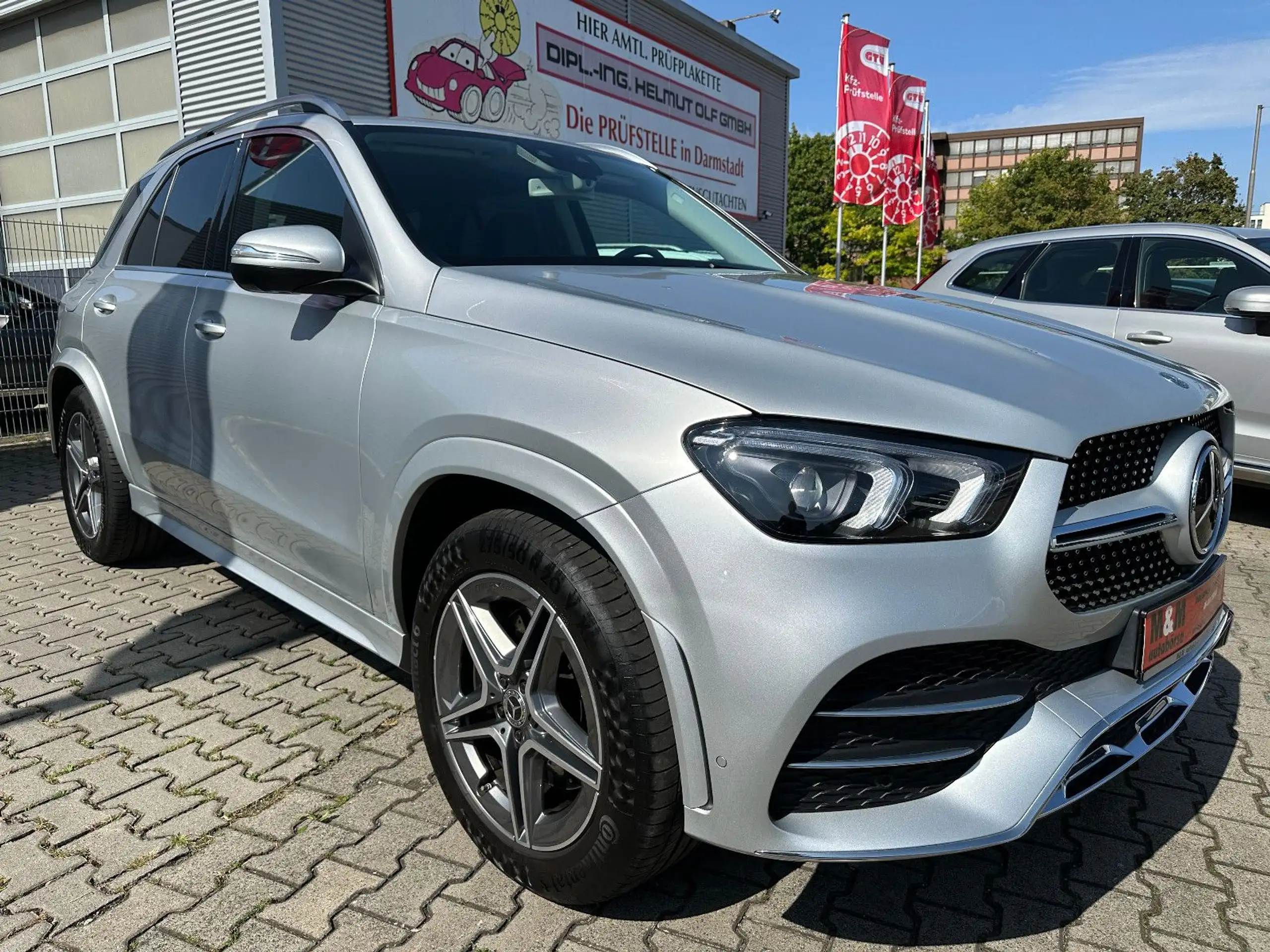 Mercedes-Benz - GLE 300