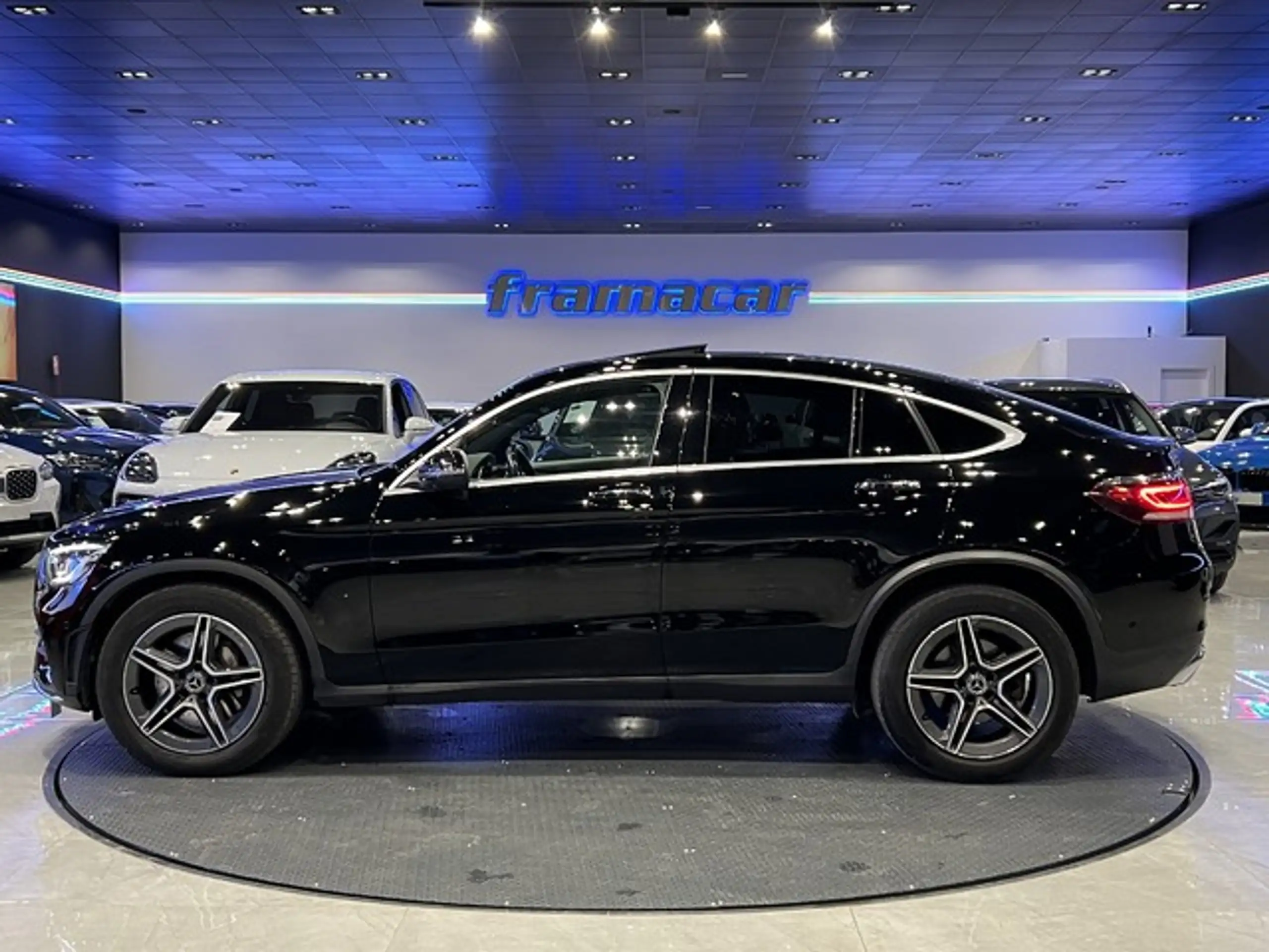 Mercedes-Benz - GLC 220