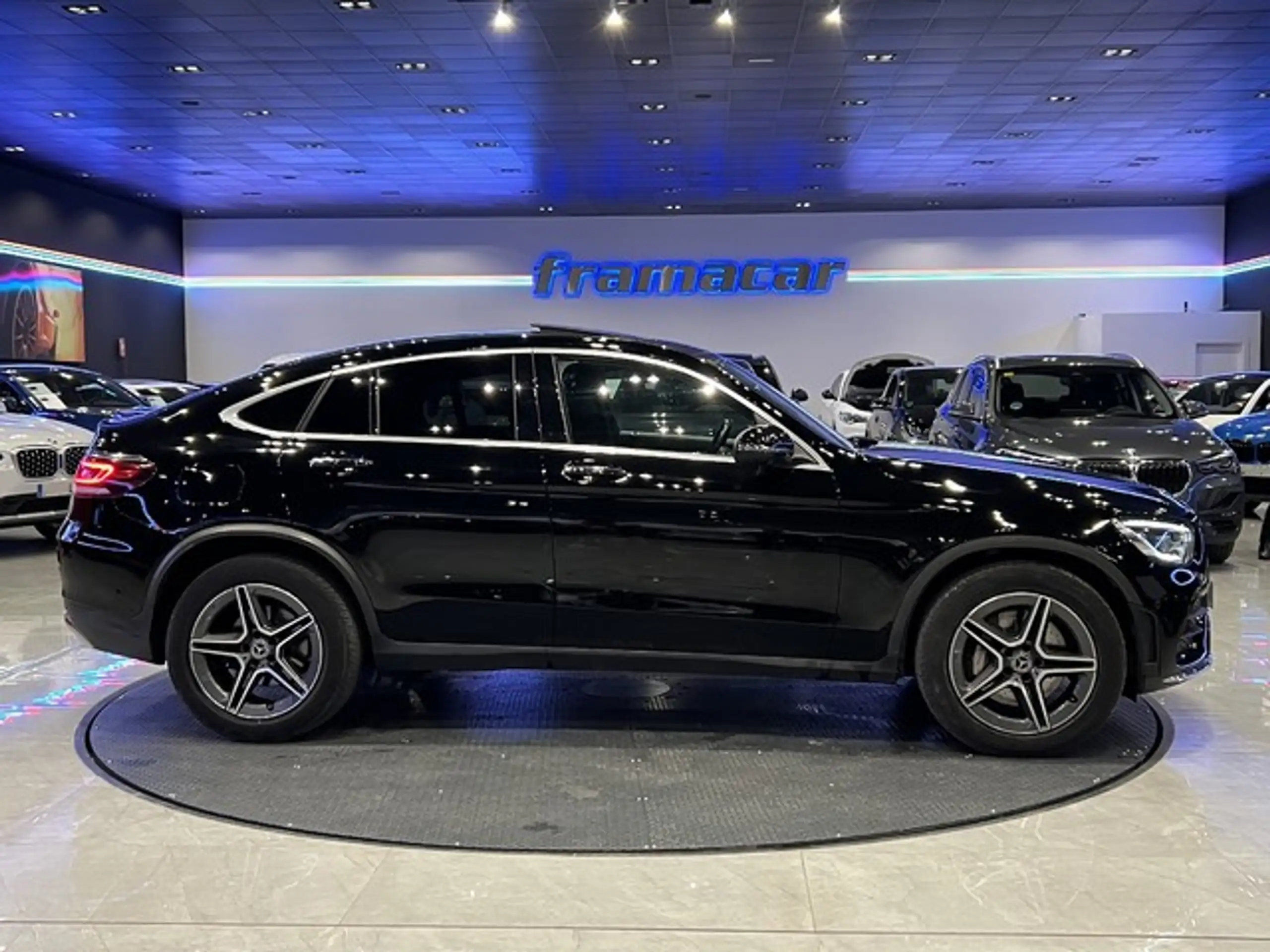 Mercedes-Benz - GLC 220