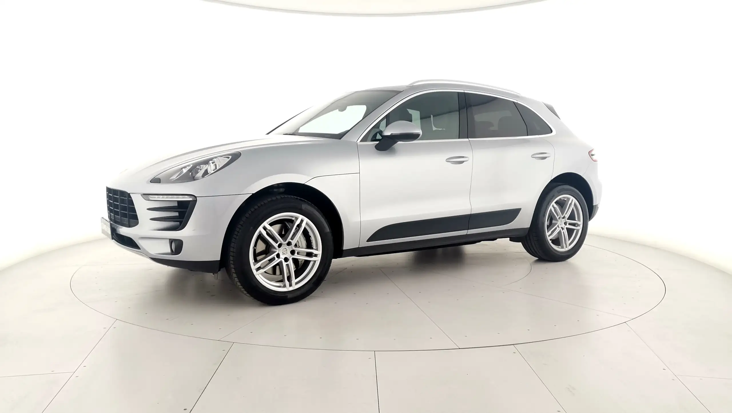 Porsche - Macan