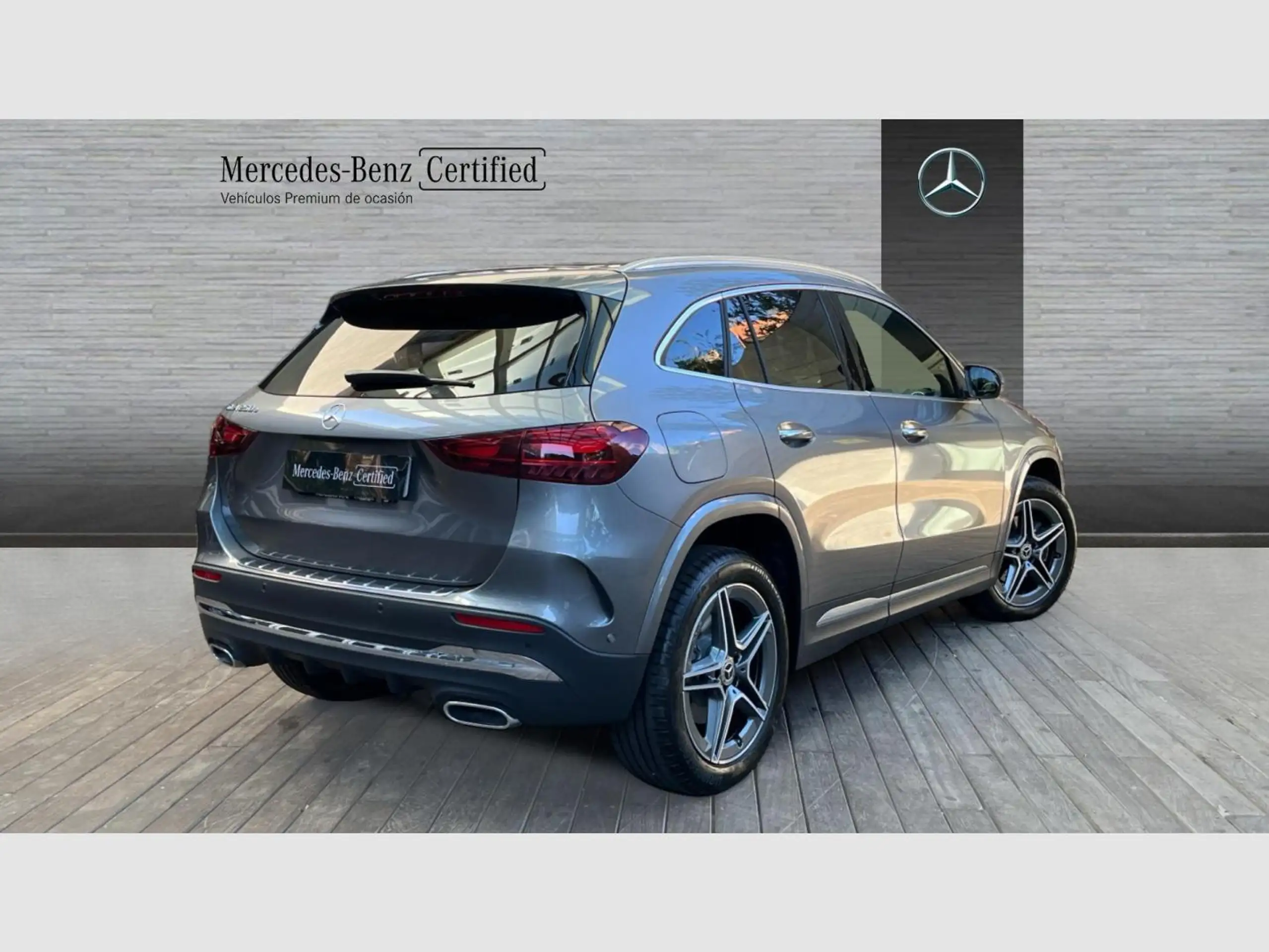 Mercedes-Benz - GLA 250