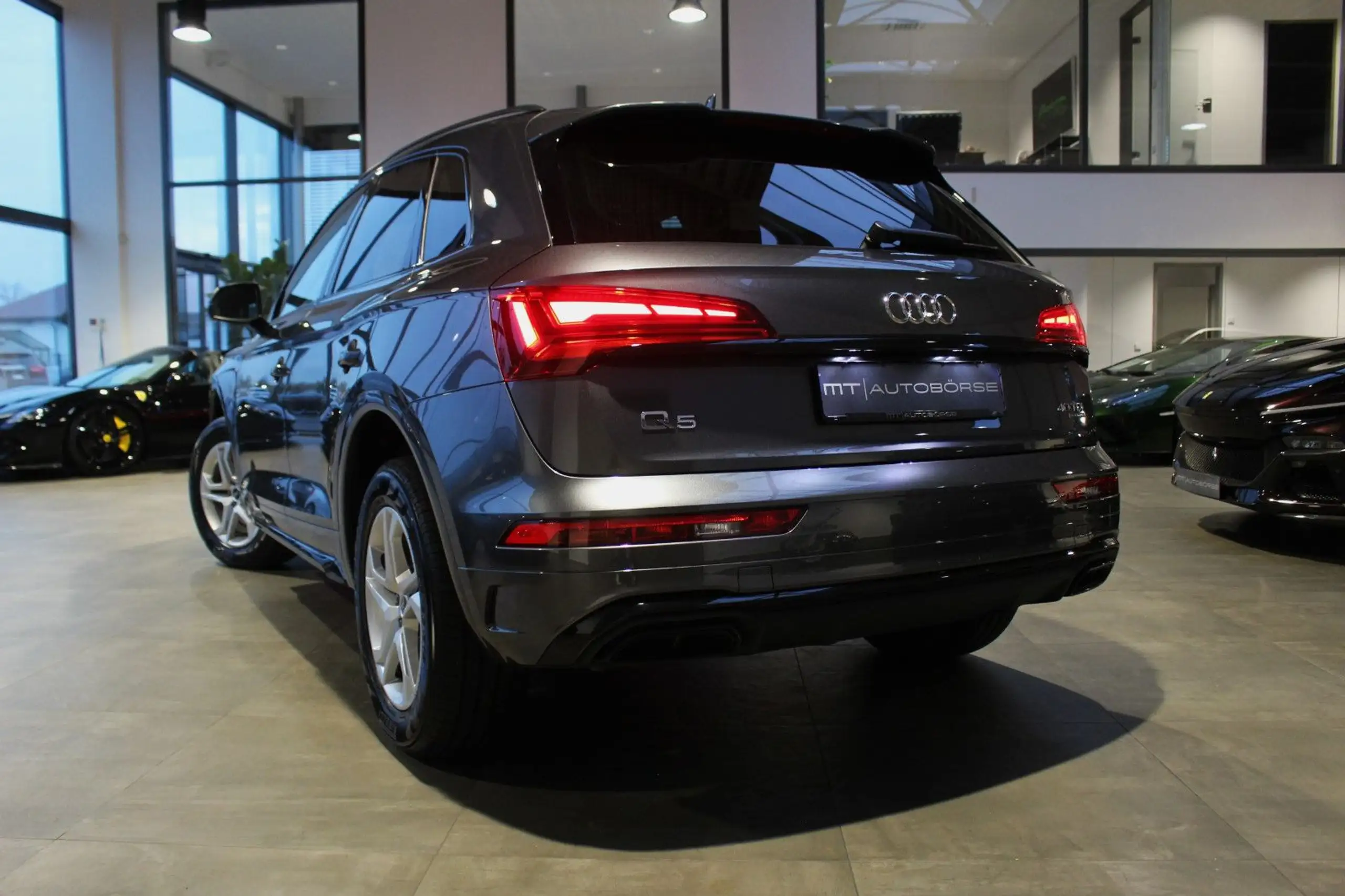 Audi - Q5