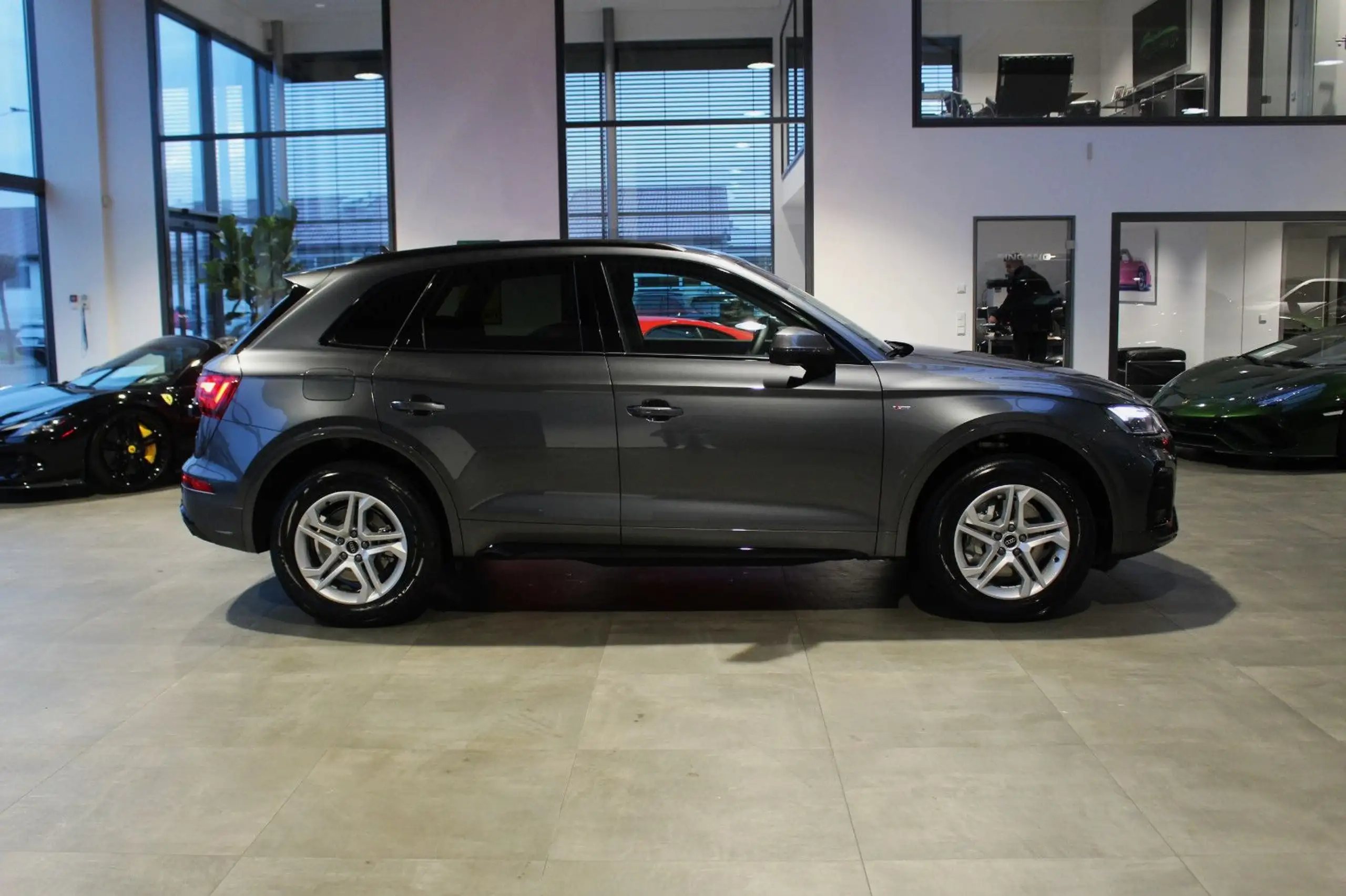 Audi - Q5