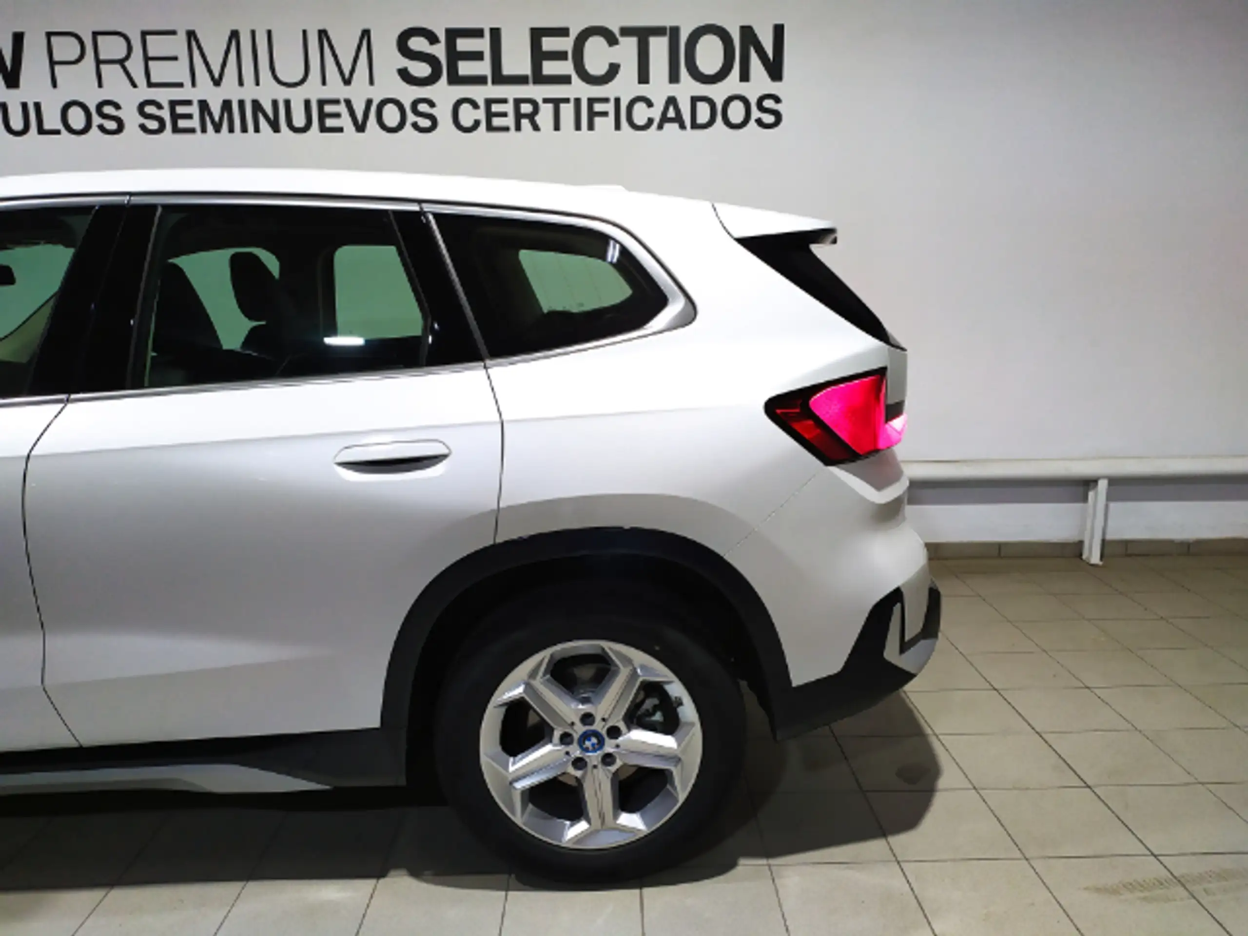 BMW - X1