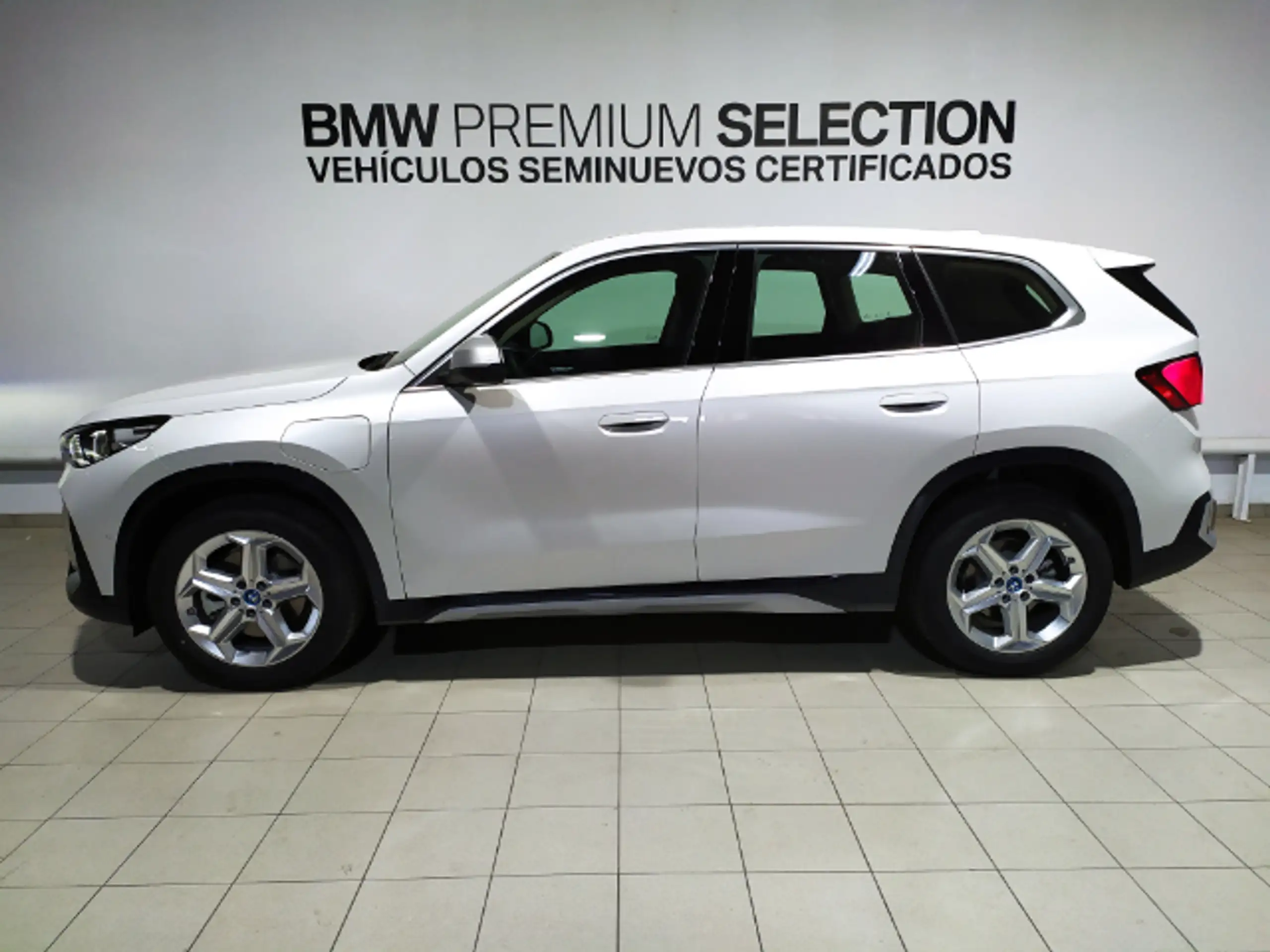 BMW - X1